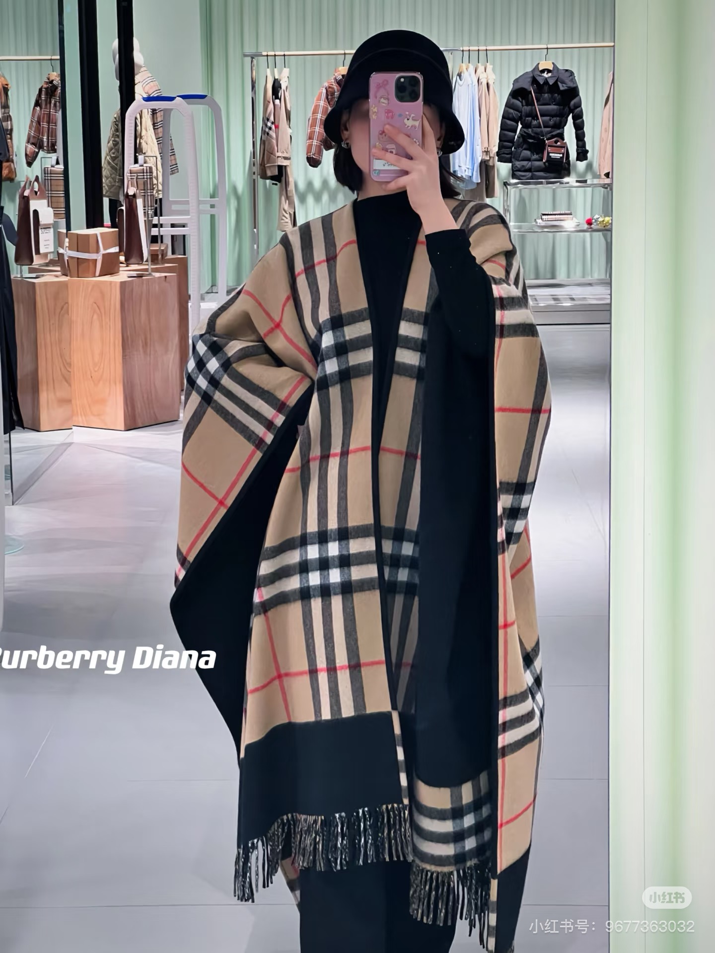 便宜版本便宜版本P凹造型必备斗篷 原单burberry最新款对比感格纹提花披肩斗篷，灰拼色双面斗篷‼️经