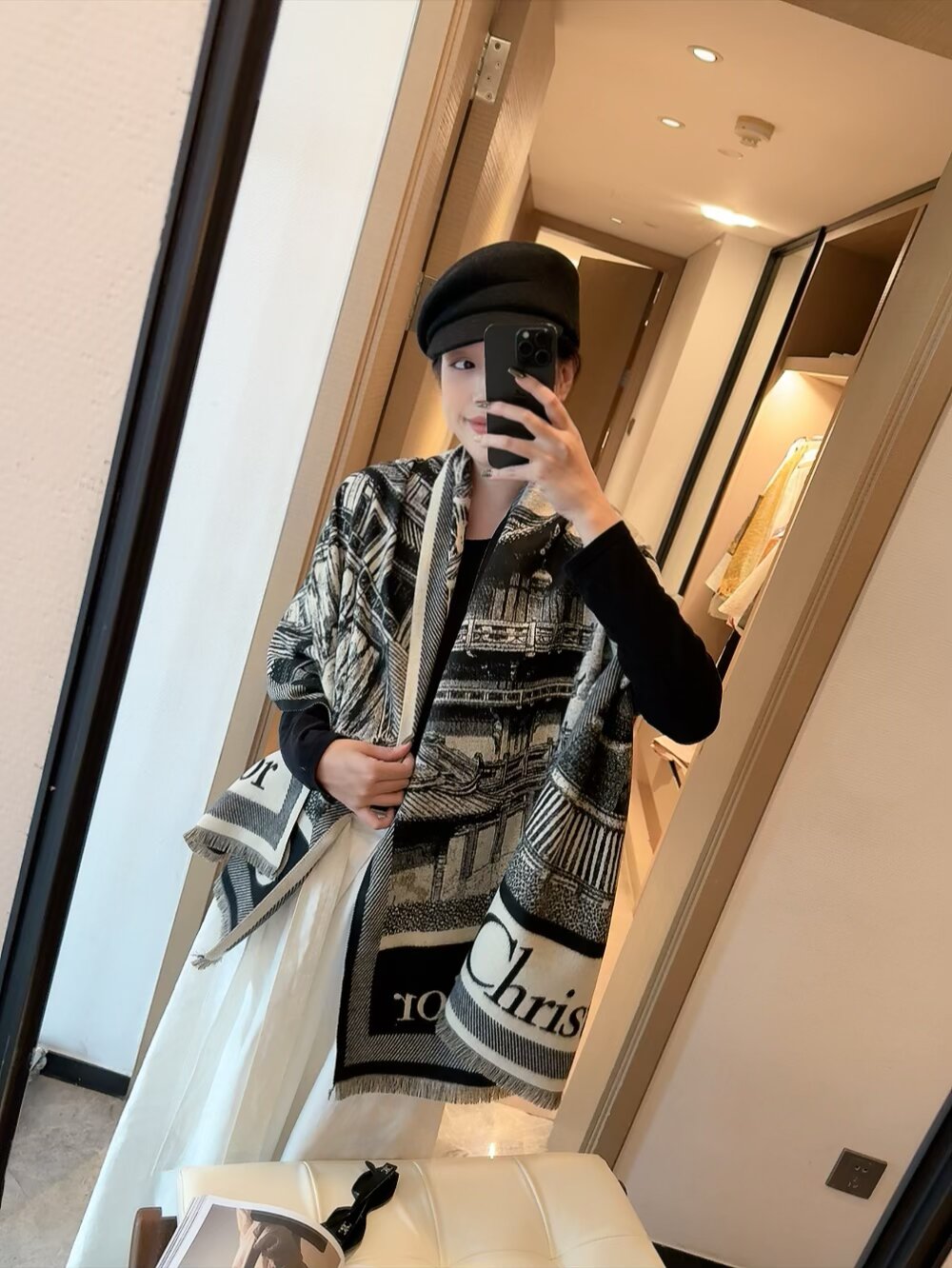 NO:603228,Dior Ink Painting Yanyu Tower’s popular original item is here. Dior’s latest counter flagship model [D letter] cashmere scarf. It is very easy to match for vacation and daily life. Order private flow] I want to go on vacation as soon as I see it. It is also very easy to wear in daily life. Needless to say, the whole person will look energetic. Needless to say, the details and quality can be seen clearly. The high-standard quality hand-made ruffles are absolutely praised.  Size 18065, 42 silk + 42 wool + 16 cotton ordinary scarf, ordinary scarf, dior, dior, real silk19860909迪奥 水墨画 烟雨楼台爆款原单极品来啦Dior最最新的专柜主打款【D字母】羊绒巾 度假及日常都非常好搭配的款订单私流】一看到就想去度假平时穿搭也非常好搭配,整个人看起来都会神采奕奕好多不用多说,细节品质都看得清楚,绝对获赞的高规格品质手工须边 尺寸18065,42真丝+42羊毛+16棉质普通围巾,普通围巾,dior,dior,real silk,scarf