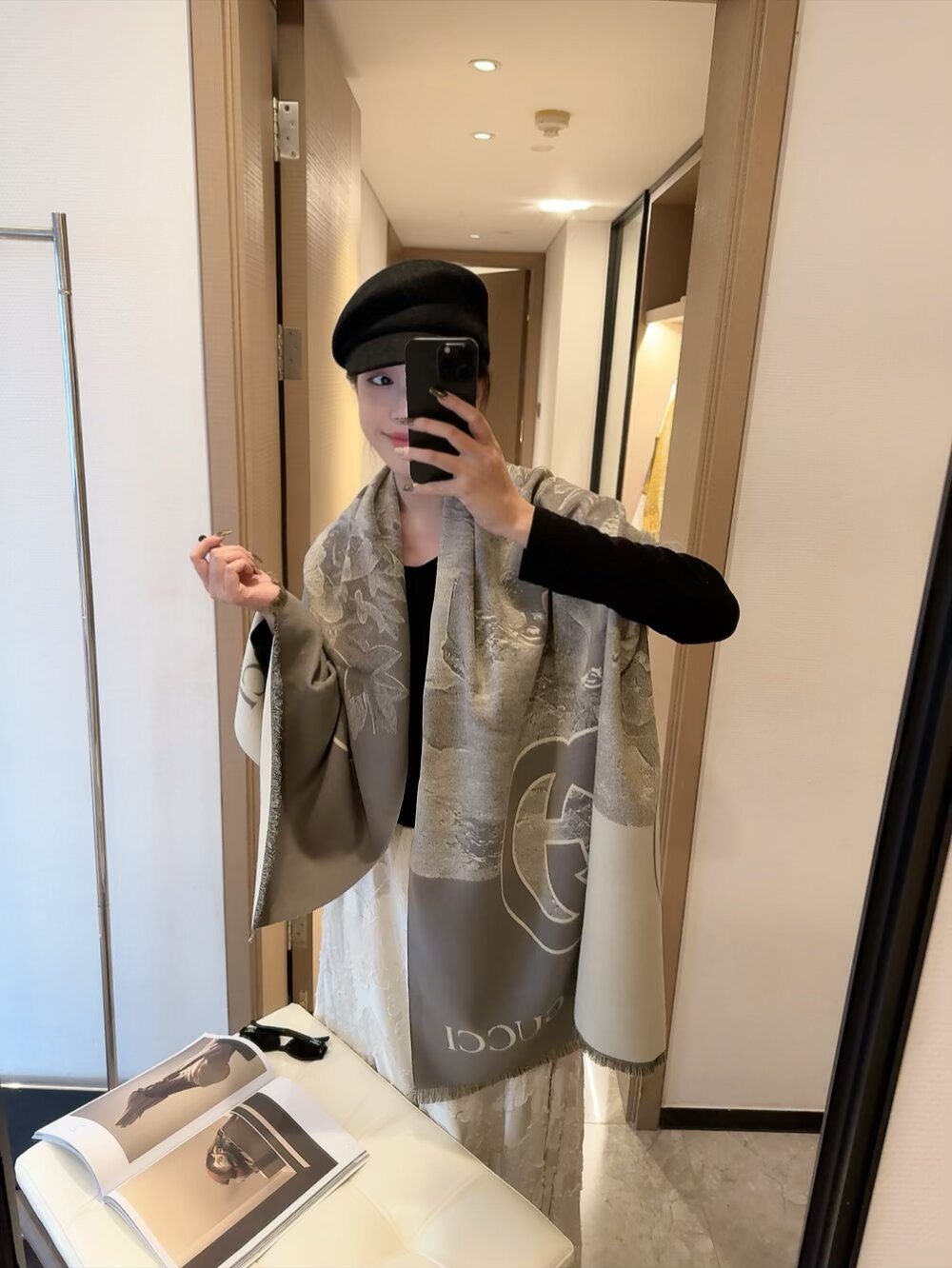 NO:603223,Gucci is furiously recommending the popular ink Chinese painting and double G scarf. Sheep wool is very warm, soft and skin-friendly, does not tie the neck. Classic plaid design, low-key luxury and connotation. Unisex couple style, size 65*180cm. Everyone should have an ordinary scarf, ordinary scarf, gucci19860909Gucci怒推走量爆款水墨国画加上双G围巾重磅推荐 绵羊毛非常保暖 柔软亲肤,不扎脖经典格子设计,低调奢华有内涵.男女通用情侣款,size65*180cm人人都应该拥有一条普通围巾,普通围巾,gucci,scarf