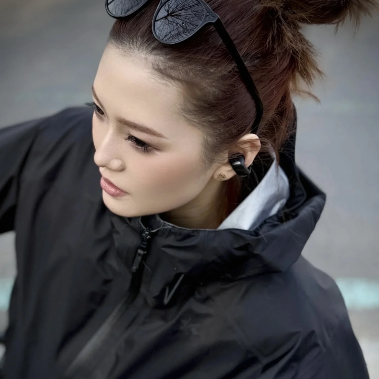 Mr. Zhu Yilong has a high level of appearance, and metal black is simply - Comprehensive 9