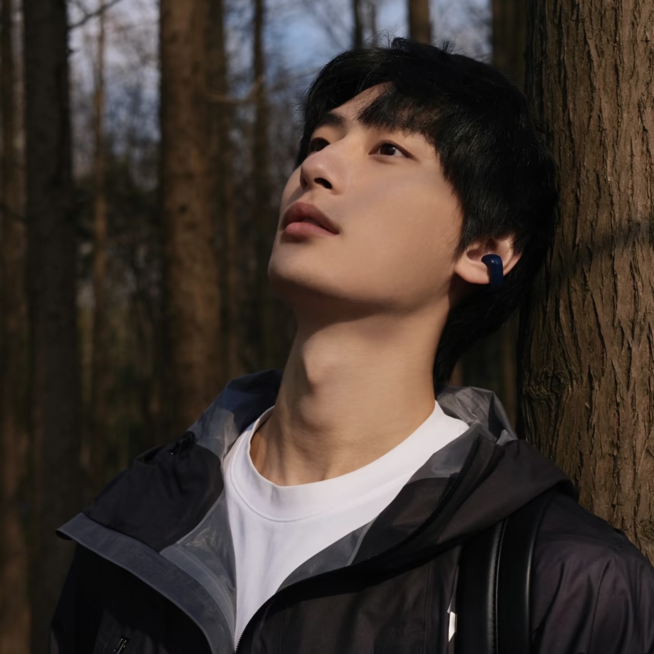 Mr. Zhu Yilong has a high level of appearance, and metal black is simply - Comprehensive 6