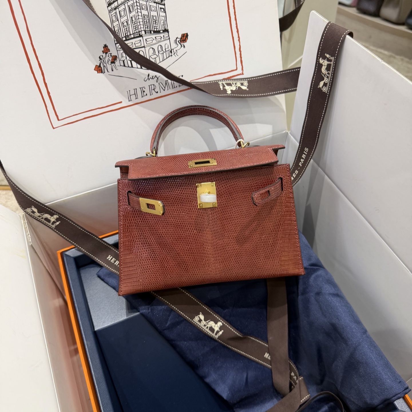 Hermes Kelly 19 Pink lizard 19cm top handle everyday