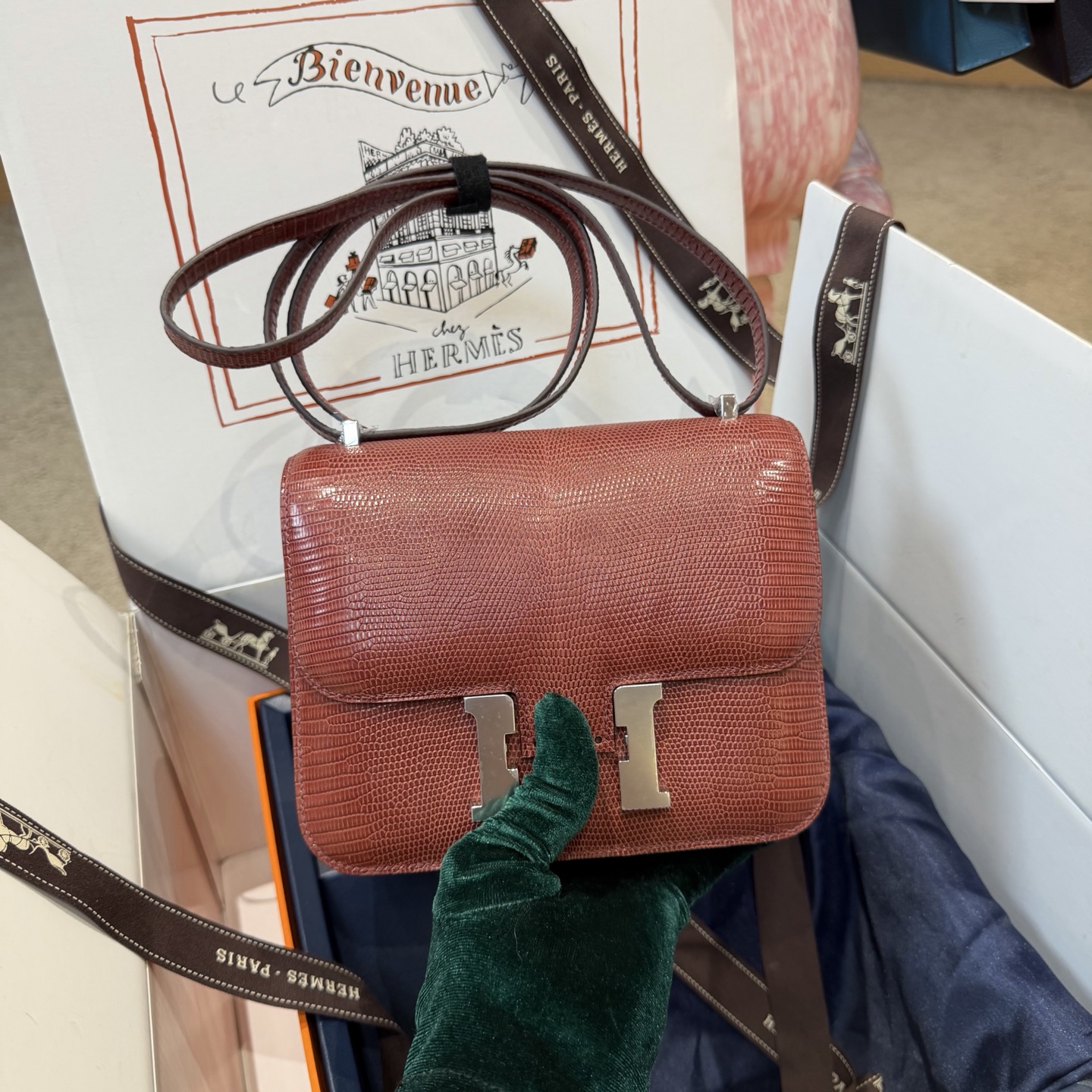 Hermes Constance 19 Pink lizard 19cm shoulder everyday