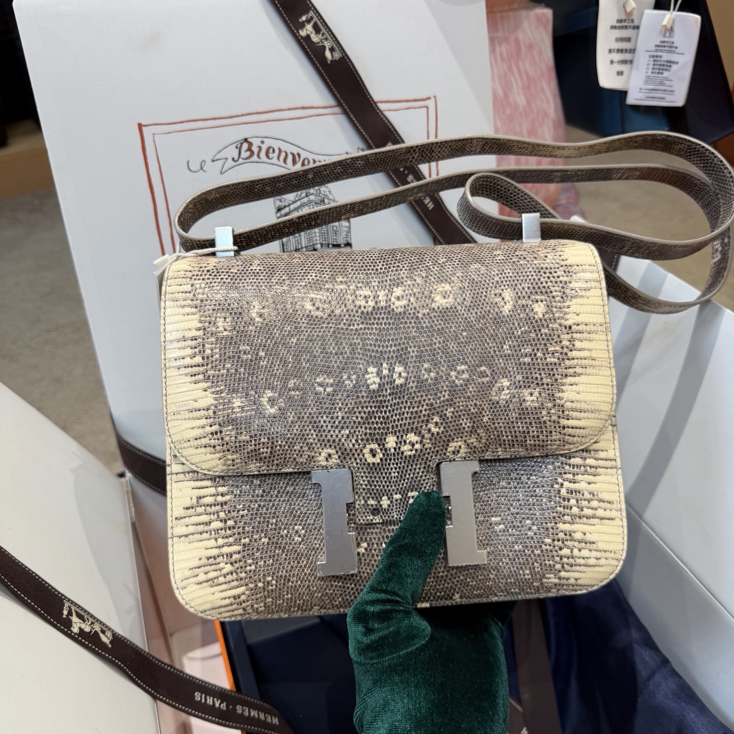 Hermes Dark Brown Crocodile 24cm crossbody everyday
