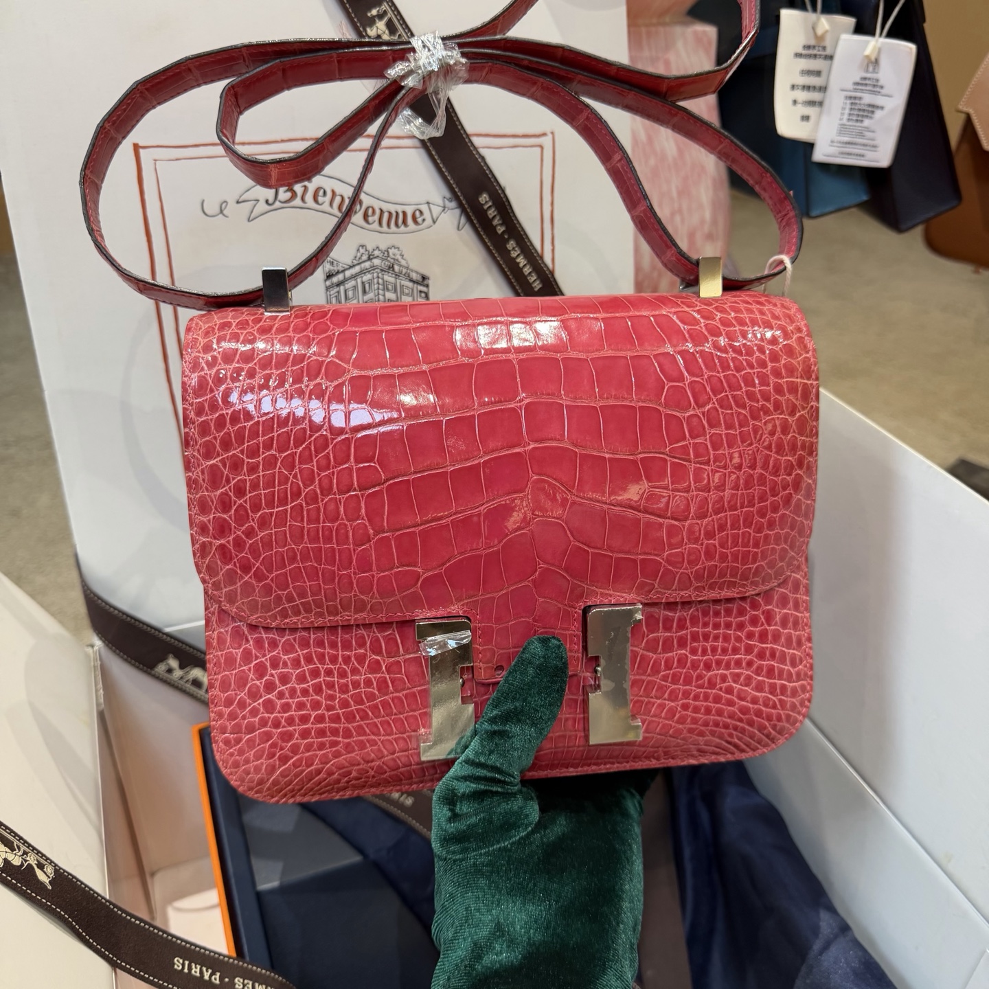 Hermes Dark Brown Crocodile 24cm crossbody everyday