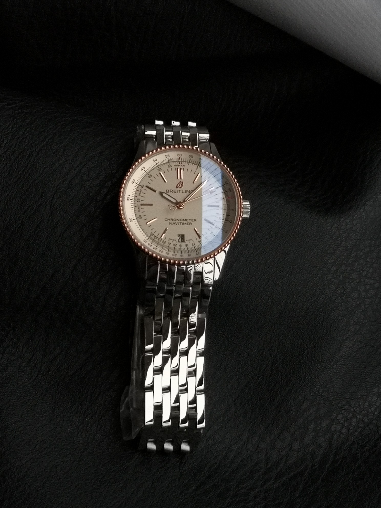 NO:158420,BreitLING BREITLING Aviation Time 1 Series Produced by TF Arrived!  !  !  Another space pilot watch was born!  The new Breitling contains four major elements: solid and reliable, excellent functions, precision and aesthetics. It is a professional watch designed to challenge the most extreme environments and is the best partner to accompany the brave to experience the ultimate charm of high altitude and deep sea. (diameter) 41MM, authentic one-to-one size, equipped with Seagull 2824 movement, super stable performance, (width) uses imported crocodile leather, which is wear-resistant and dirt-resistant, and is very comfortable to wear as the genuine product!  (Mirror) Curved sapphire, double-sided anti-glare treatment. (Literal) The literal color is the same as the genuine product, perfectly restoring every detail.,,tom ford,breitling,crocodile skin19860909TF出品百年灵 BREITLING 航空计时1系列 到货！！！又一枚航天飞行员腕表由此诞生！新款百年灵包含了四大要素坚固可靠、功能卓越、精密准确和美学观感.它,是专为挑战最极端环境而设计的专业腕表,是陪伴勇者感受高空深海极致魅力的最佳伙伴.（直径）41MM,正品一比一尺寸打造 ,搭载海鸥2824机芯,稳定性能超强 ,（表带）采用进口鳄鱼皮,耐磨耐脏,同正品一样,佩戴极具舒适！（镜面）弧面蓝宝石,双面防眩处理 .（字面）字面颜色同正品一样,完美还原每个细节.,,tom ford,breitling,crocodile skin,Watch