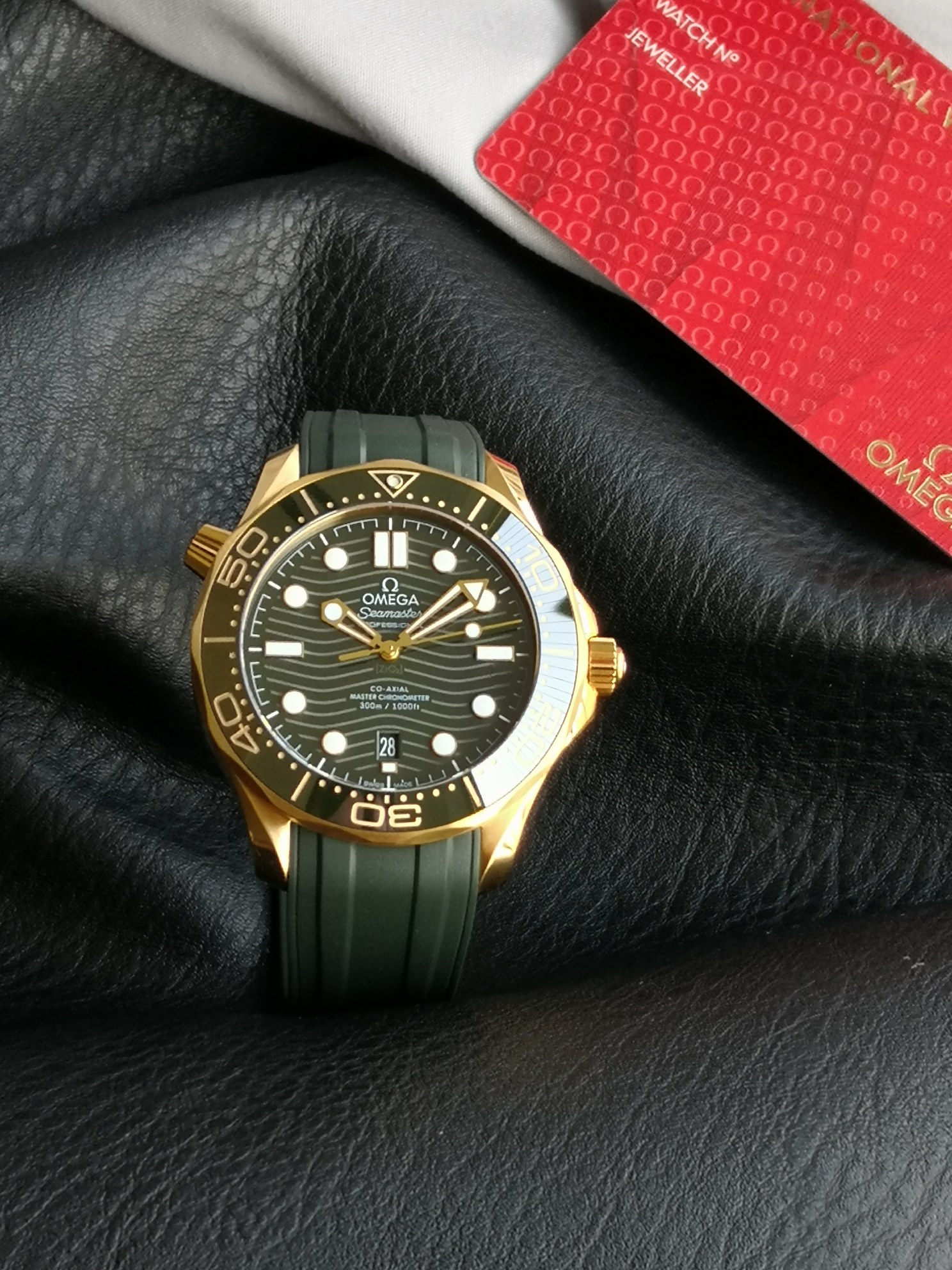 NO:393166,VS brand new seahorse rice, stable electroplating layer, no fading, 42 mm seahorse rice suitable for Chinese wrists. Light luxury green grass green, comparable to Lali Green Gold Di, must-have for buying seahorse VS.,19860909VS 全新海马米,稳定电镀层,不掉色,42 毫米适合中国手腕的海马米.轻奢青草绿,媲美劳力绿金迪,买海马必选VS.,,Watch