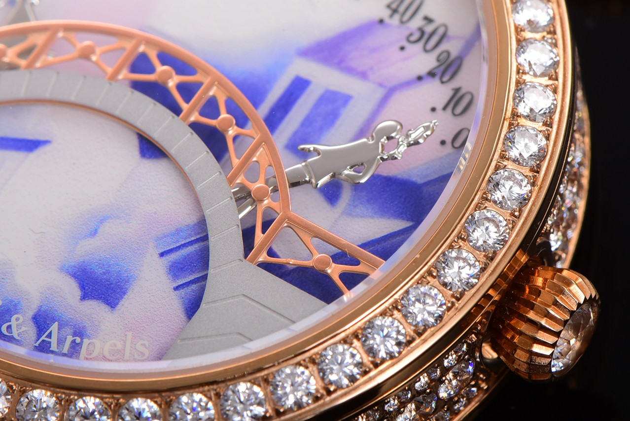 梵克雅宝 🌐四季情人桥腕表
💜梵雅克宝-Van Cleef&Arpels✨诗意复杂能功系列:恋人之桥最浪的漫手表 瑞定士做石英机芯升级最新版 蓝宝石玻璃镜升面级:表直壳径约38mm:情人升桥级为~纯材钢料 1比1复刻,女孩是时男针孩是分针,时针分和针都是用高科技、技术做成的3D效果针.按一下七字位按钮🔘:会自动走三次来回:亲吻 巜三生三世》表达的你爱意。按三字位按钮一下:自己走到当时的时间后会发现恋人💑在悄悄地走到中间去接吻之后各自回到零点。还什等么,最佳物礼就它了💜梵克雅宝,这个充满诗意与浪漫的品牌,一直致力于向爱情致敬。他们的情人桥手表,以其独特的设计和精湛的工艺,成为了许多时尚名媛的心头好。
这款手表的设计灵感来源于情人桥,寓意着爱情的永恒与美好。它采用了逆跳的钟表技术,巧妙地表达了恋人之间的柔情蜜意和缱绻缠绵。表盘以春夏秋冬为主题,色彩绚丽,诗意盎然,仿佛在诉说着每一个季节的爱情故事。
无论是春夏的明媚阳光,还是秋冬的落叶飘零,这款手表都能以一种独特而诗意的方式引导你度过每一天。它的颜值之高,简直让人惊叹不已,简直是美爆了的艺术品。
梵克雅宝希望通过这款手表,向所有有情人传递美好的祝福:愿你们拥有美好的爱情,生活灿烂,幸福直到永久🌐