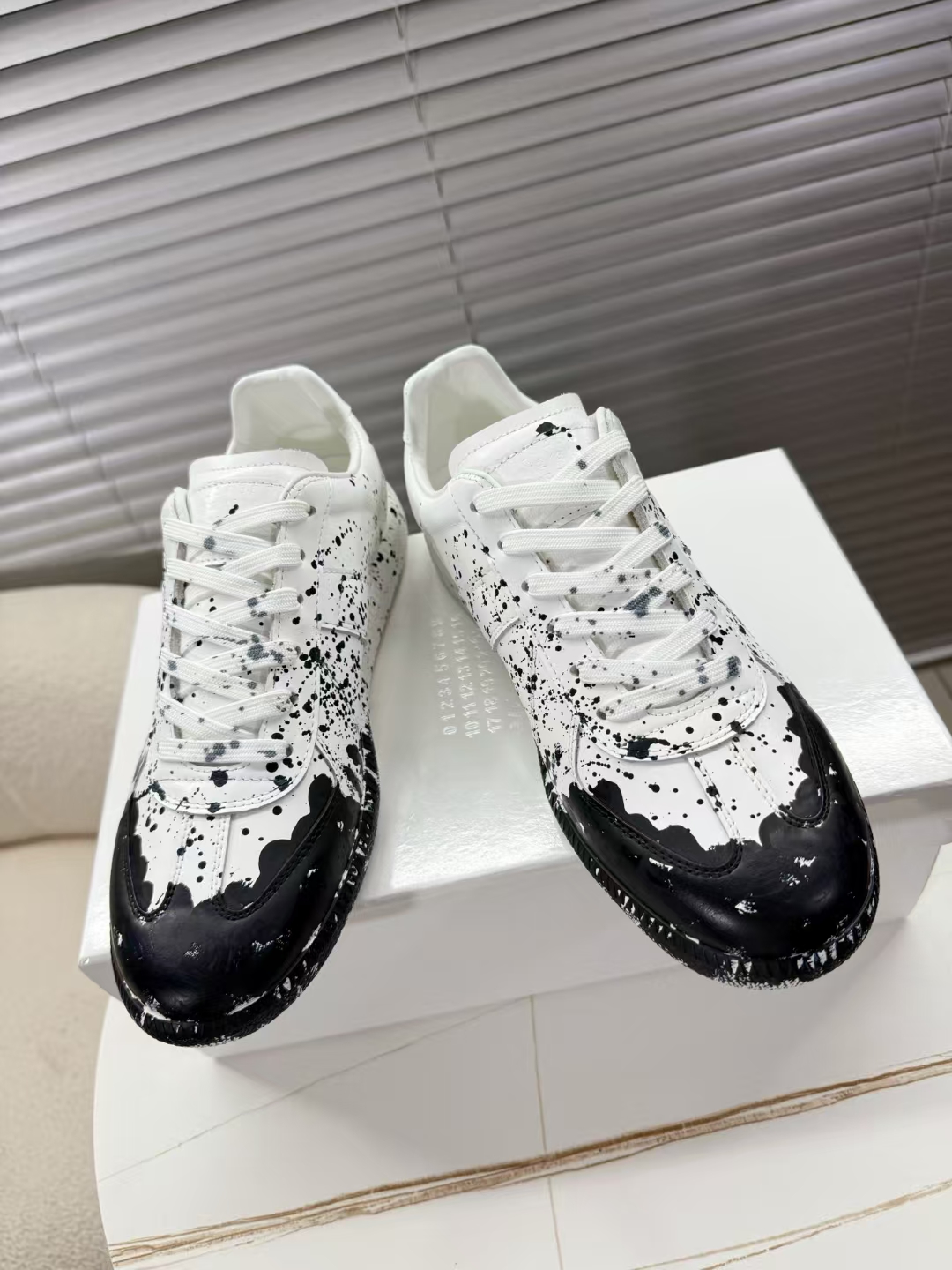 MM6 Maison Margiela Replica Leather Sneakers, Unisex Style, Various Sizes 8 a1748523126689 8668