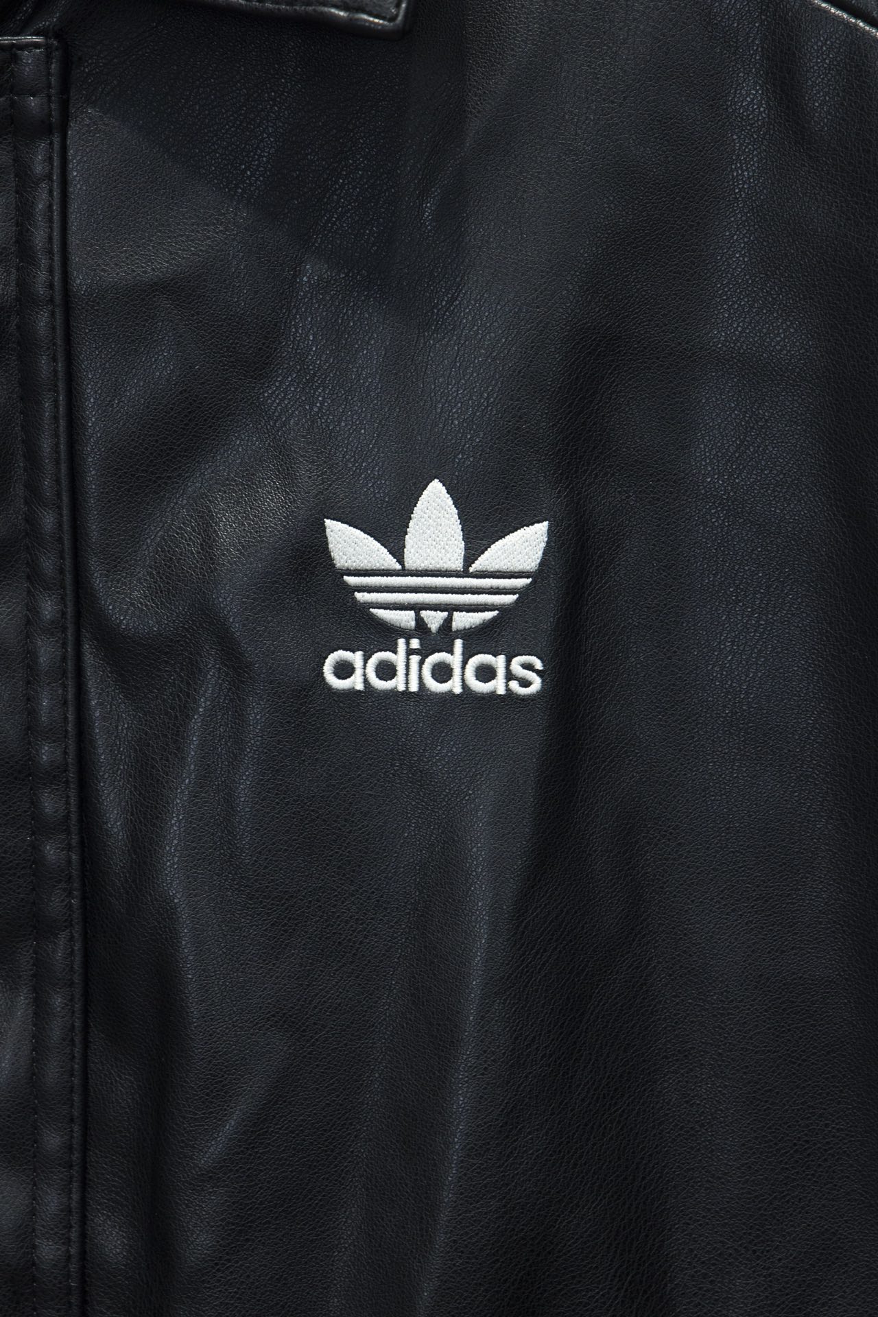 AdidasXFEIFEI RUAN United Adi Jacket: Stylish, Comfortable, and Sophisticated - 图片 4