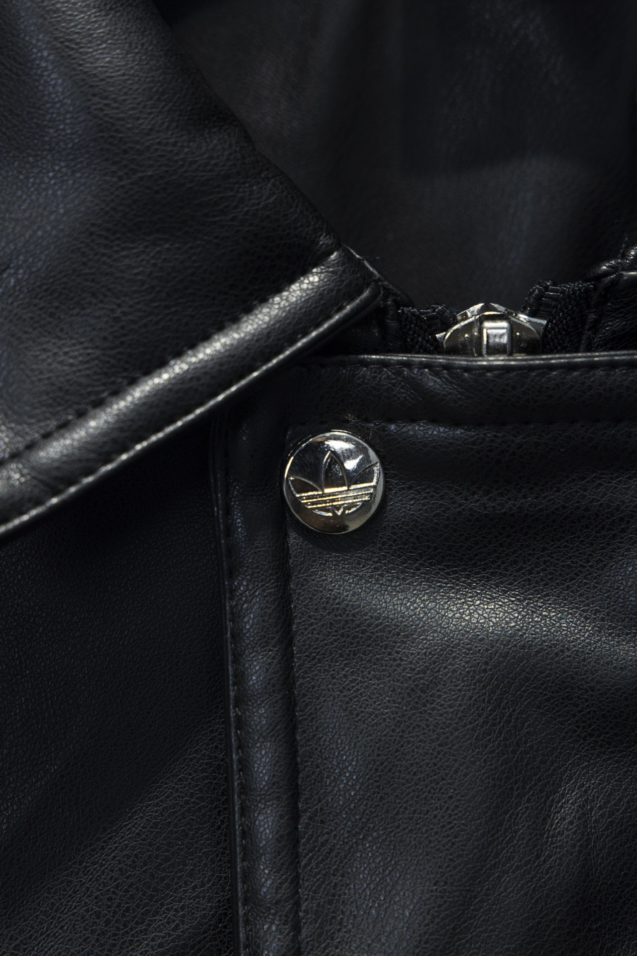 AdidasXFEIFEI RUAN United Adi Jacket: Stylish, Comfortable, and Sophisticated - 图片 6