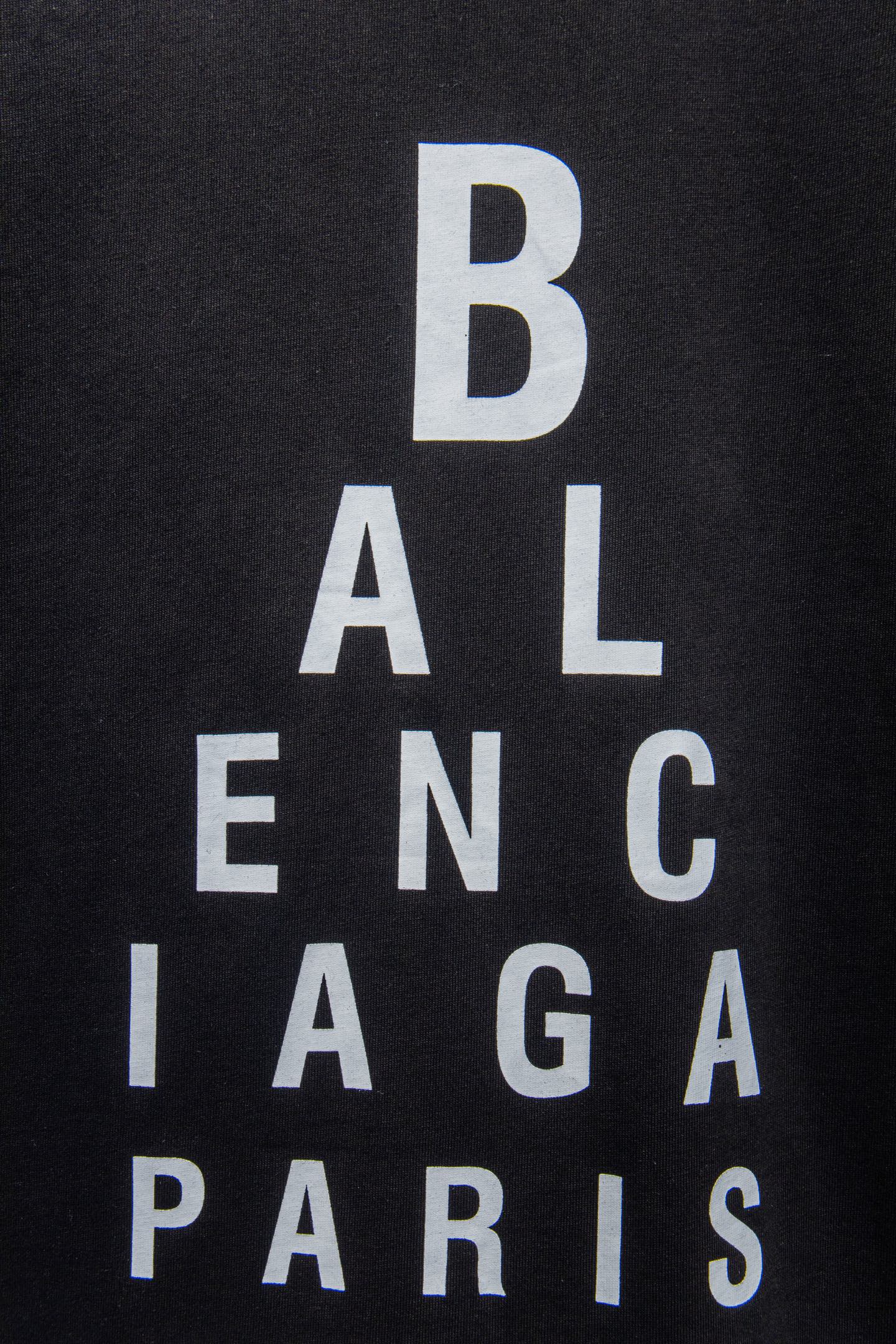 

BALENCI*GA 破洞印花短袖T•25ss

⚠️ZP开发定织定染面料、颜色 印花、版型。

采