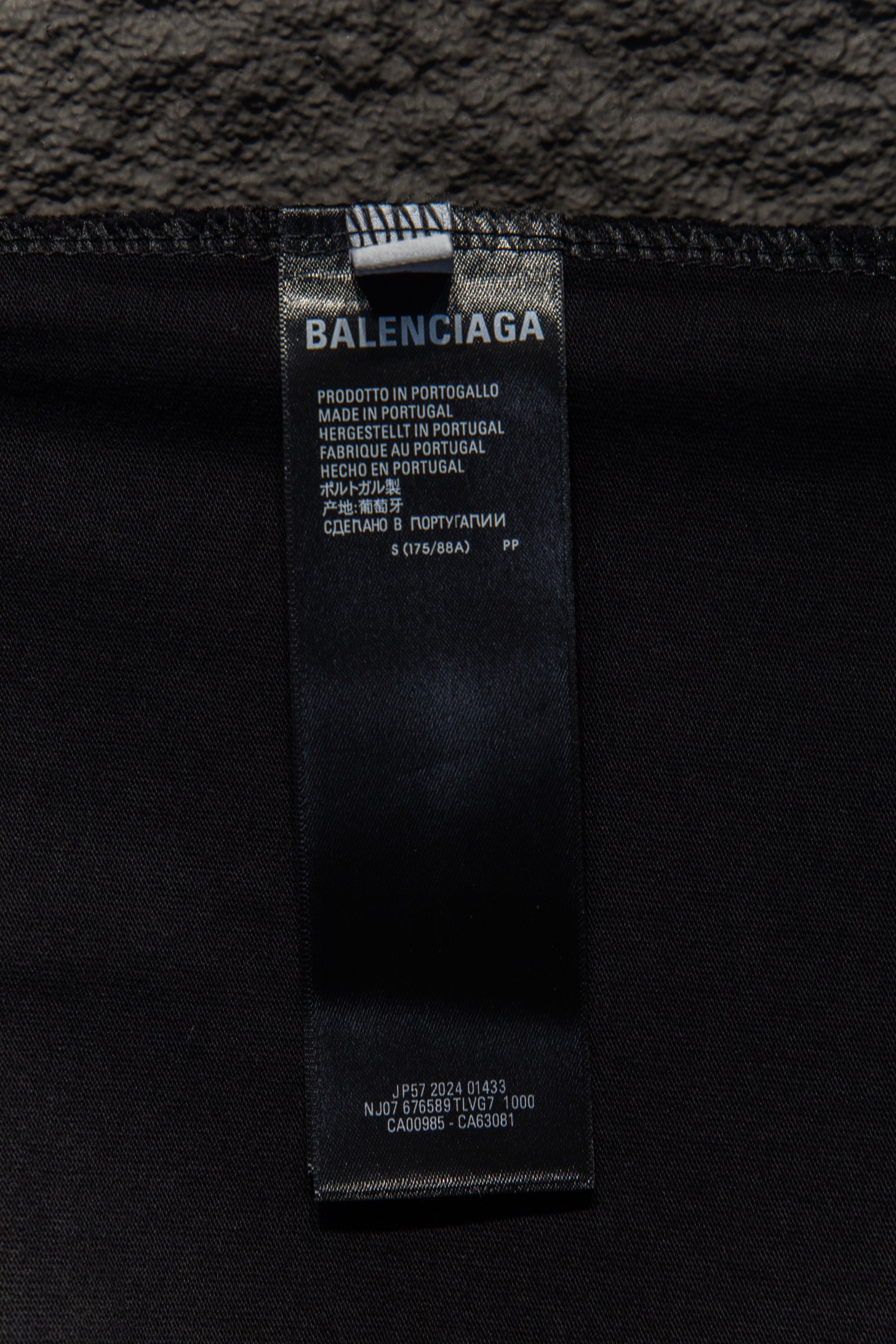

BALENCI*GA 拉胶裂纹短袖T•25ss

⚠️ZP开发定织定染面料、颜色 印花、版型。

采