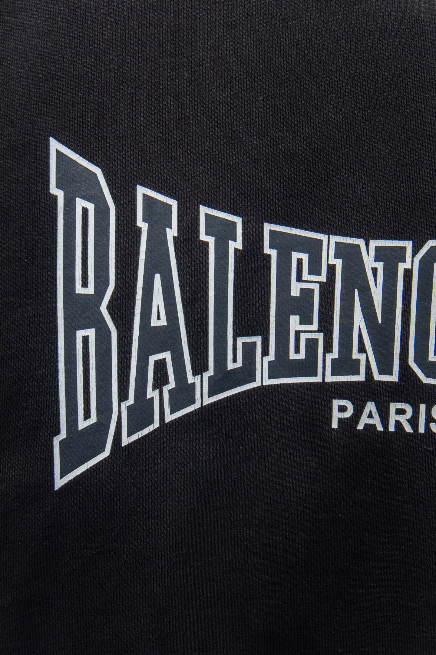 

BALENCI*GA 拉胶裂纹短袖T•25ss

⚠️ZP开发定织定染面料、颜色 印花、版型。

采