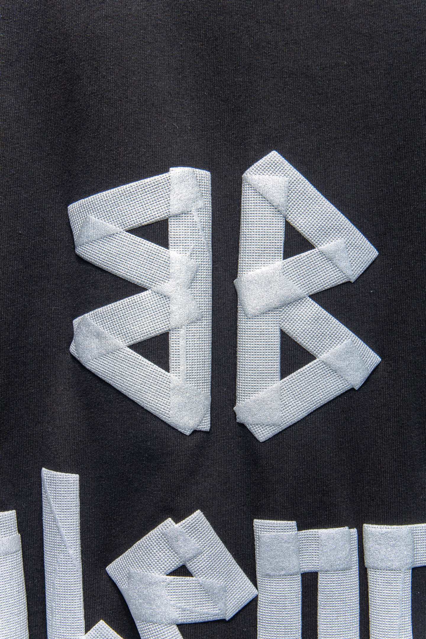 Balenciaga.25SS
⚠️抢购ZP开发定染面料色.破洞.印花.水洗.做旧.版型.
采用32