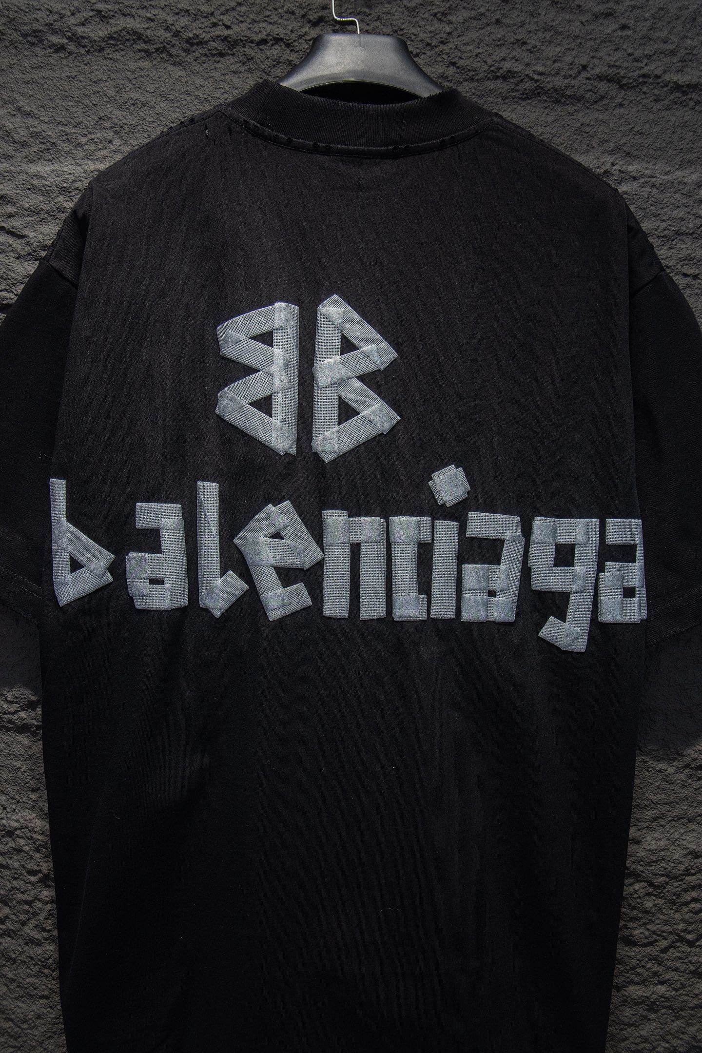 Balenciaga.25SS
⚠️抢购ZP开发定染面料色.破洞.印花.水洗.做旧.版型.
采用32