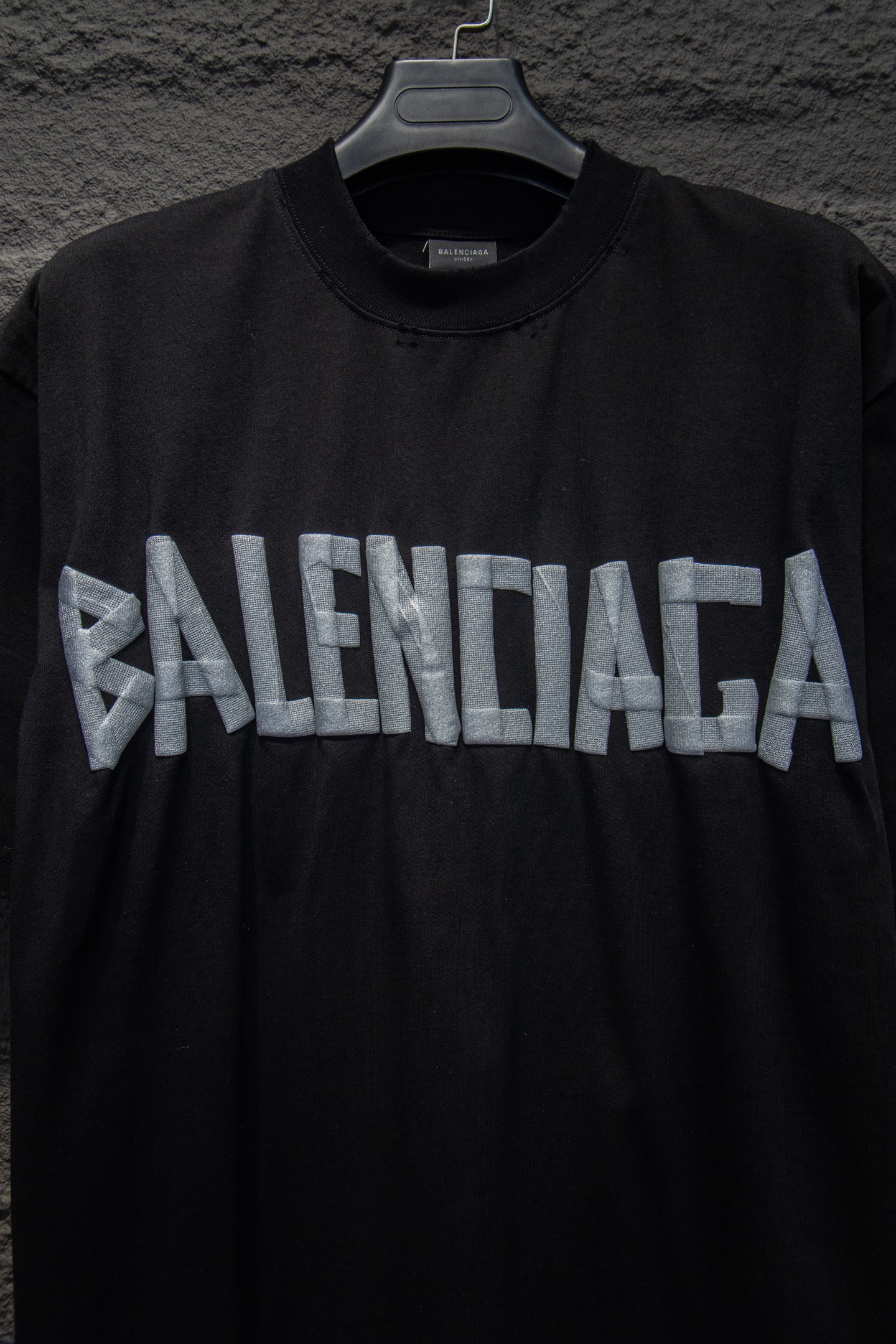 Balenciaga.25SS
⚠️抢购ZP开发定染面料色.破洞.印花.水洗.做旧.版型.
采用32