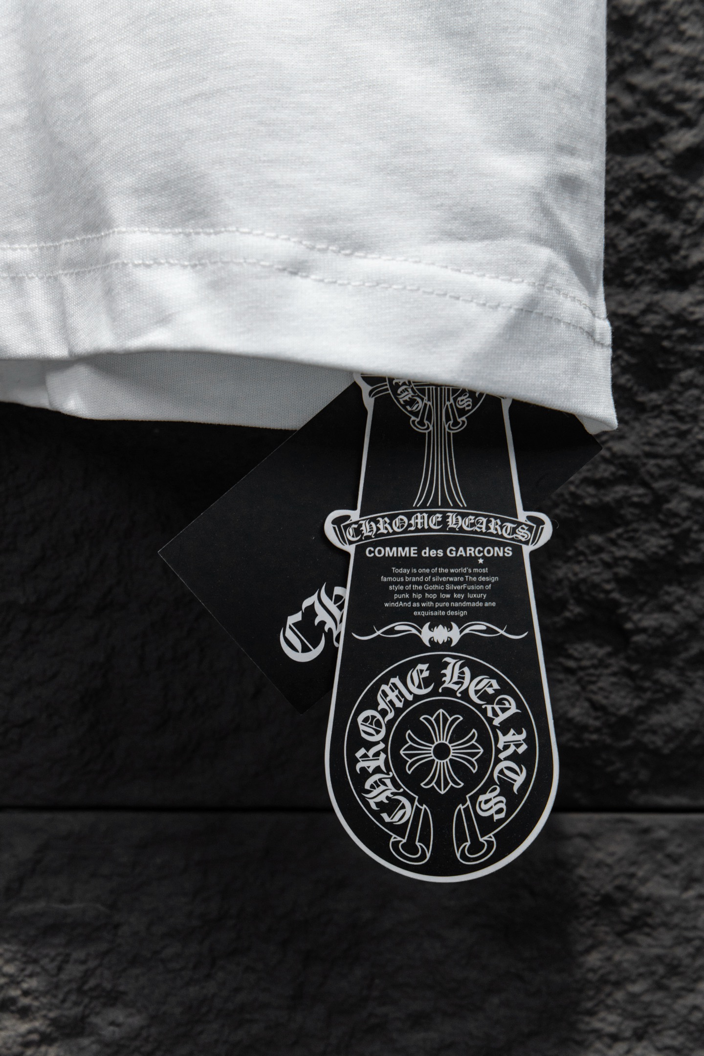 
Chrome hearts 25FW 

今年大火的克罗心款太🉑️了
前幅胸口进口皮标选用ZP材料 1