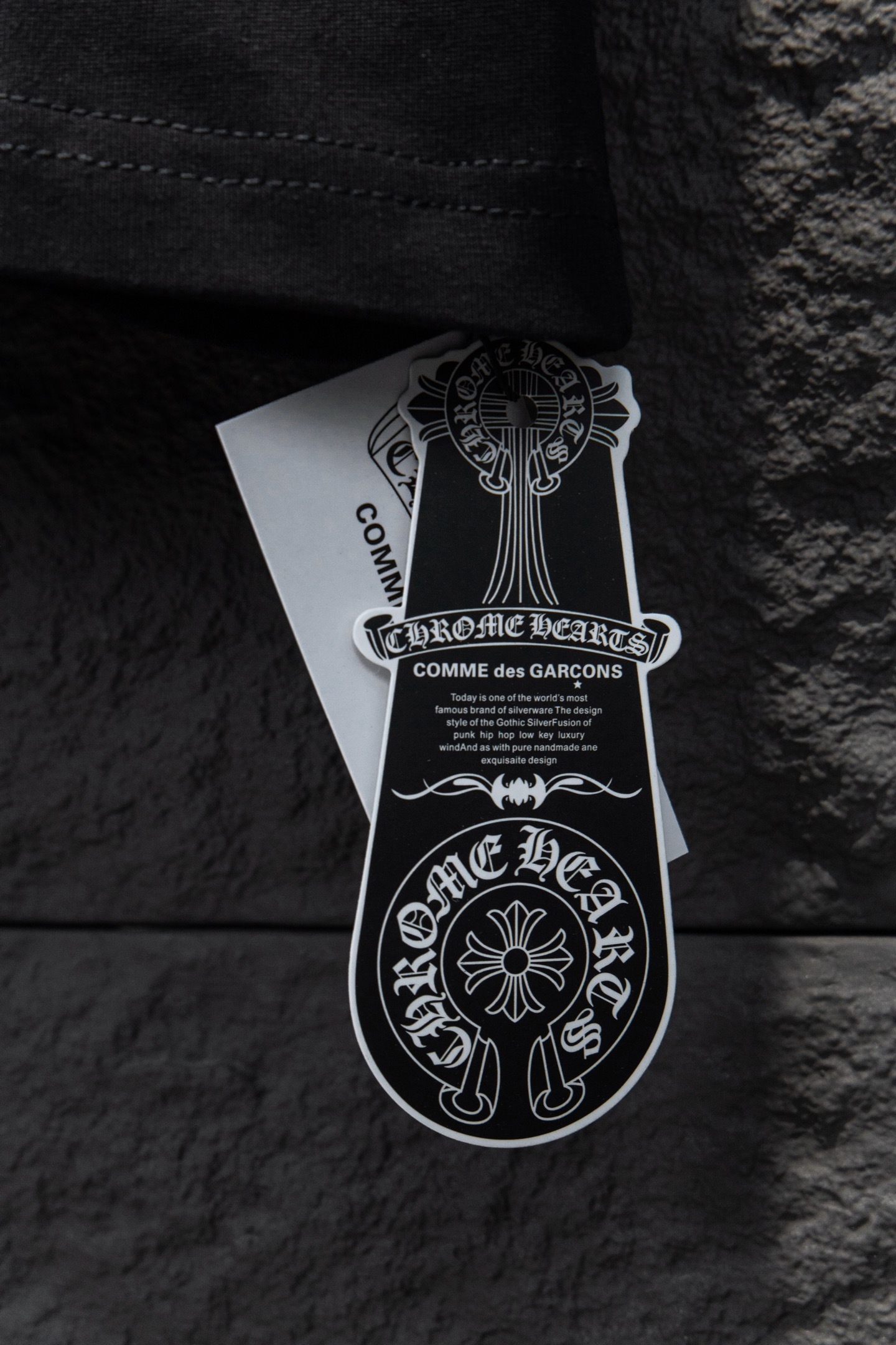 Chrome hearts 25FW
今年大火的克罗心款太🉑️了
前幅胸口进口皮标选用ZP材料 1