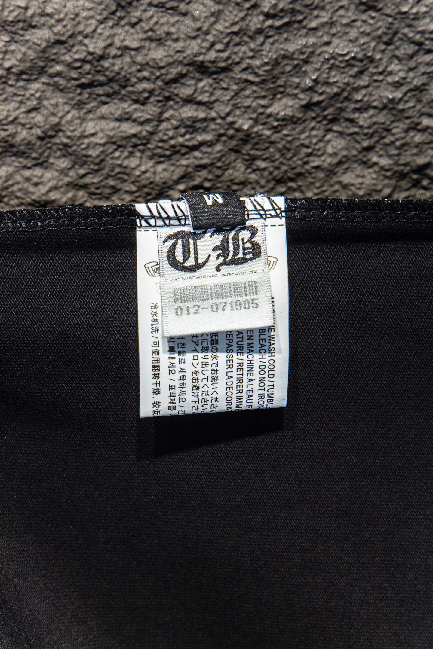 Chrome hearts 25FW
今年大火的克罗心款太🉑️了
前幅胸口进口皮标选用ZP材料 1