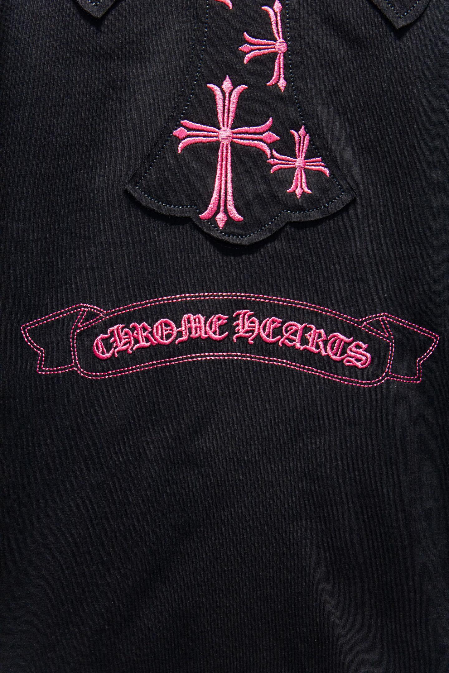 Chrome hearts 25FW
今年大火的克罗心款太🉑️了
前幅胸口进口皮标选用ZP材料 1
