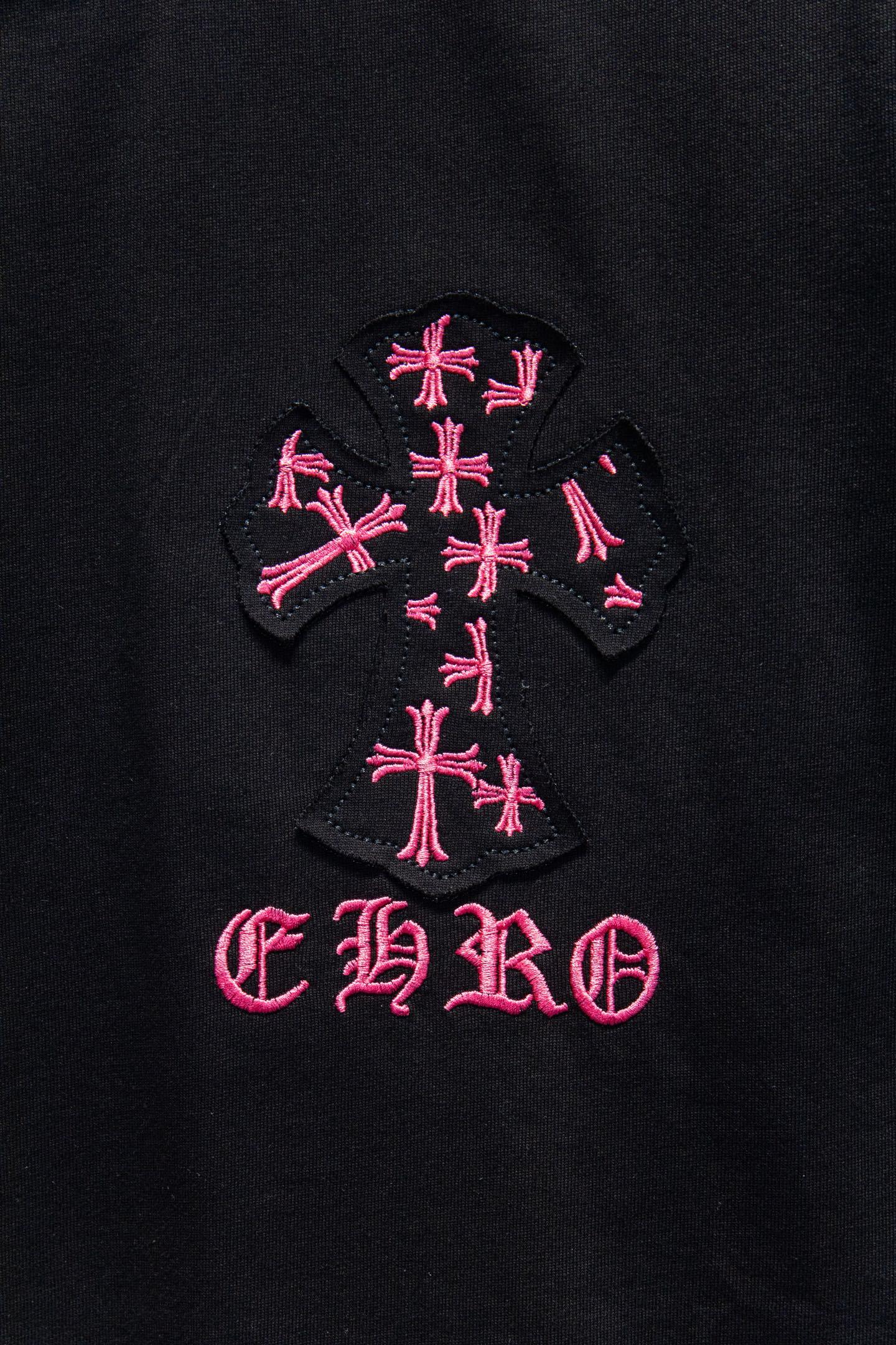 Chrome hearts 25FW
今年大火的克罗心款太🉑️了
前幅胸口进口皮标选用ZP材料 1