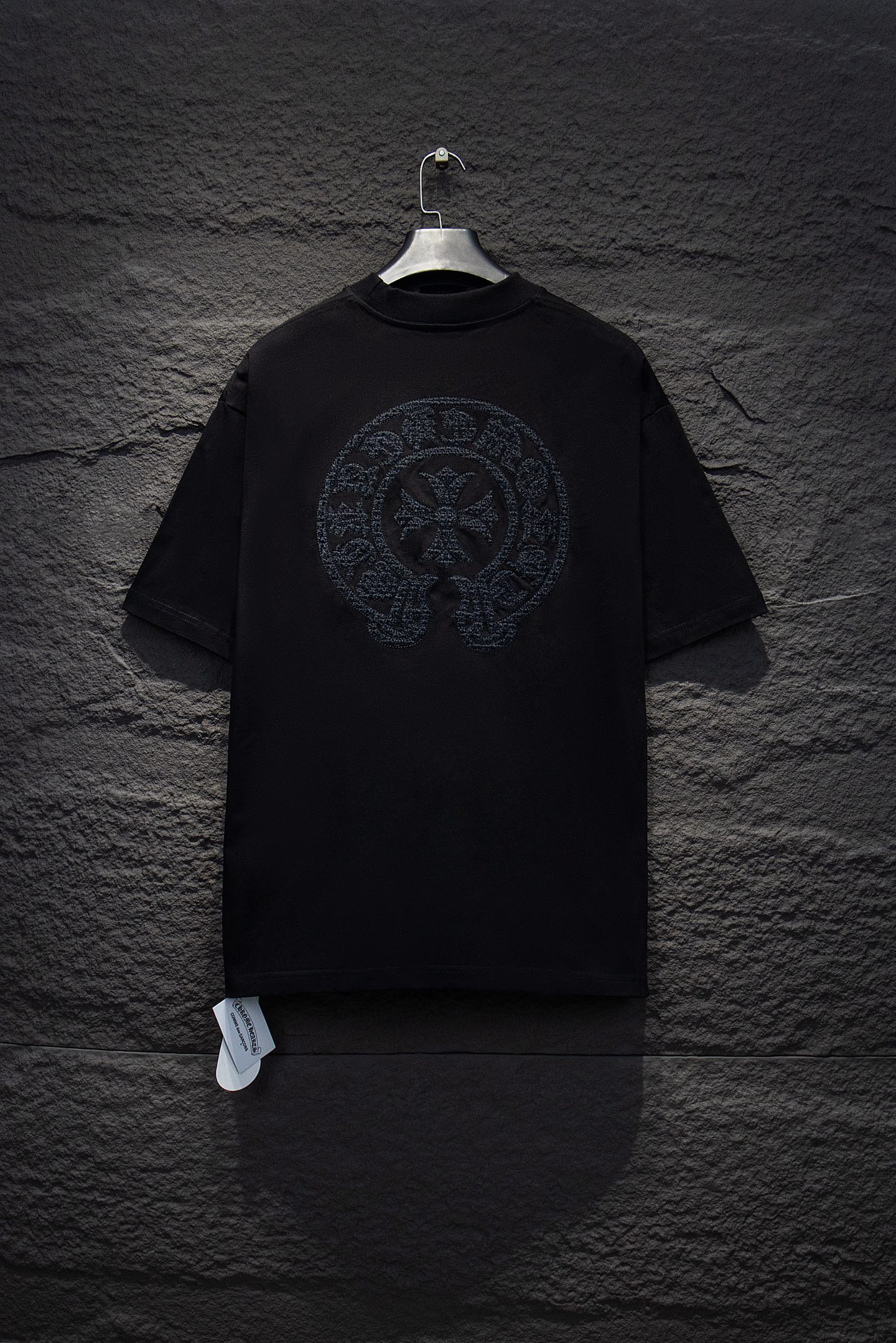 
Chrome hearts 25FW 

今年大火的克罗心款太🉑️了
前幅胸口进口皮标选用ZP材料 1