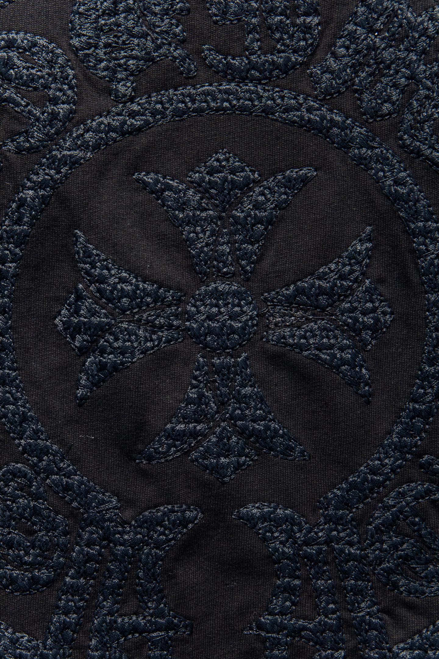 
Chrome hearts 25FW 

今年大火的克罗心款太🉑️了
前幅胸口进口皮标选用ZP材料 1