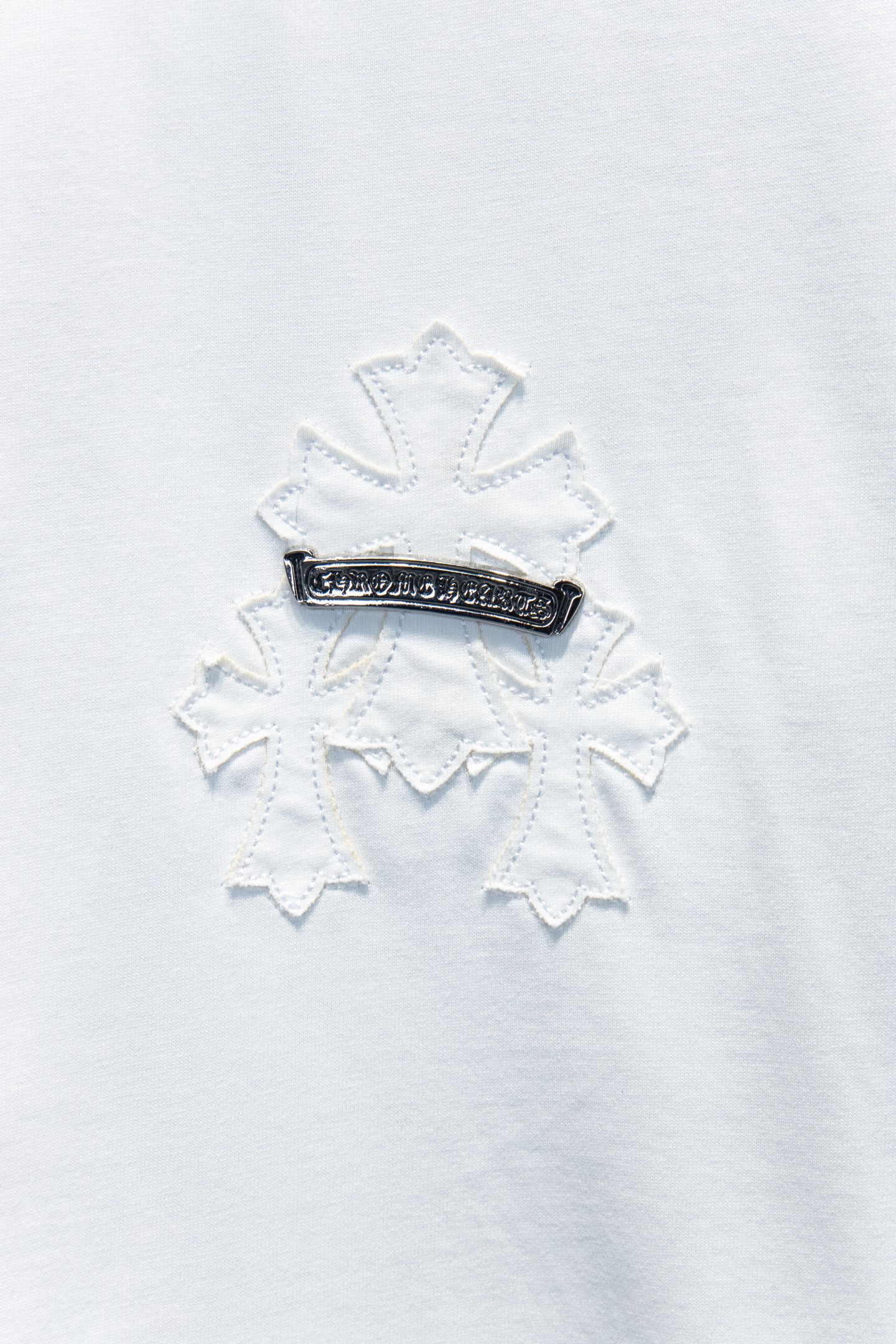 
Chrome hearts 25FW 

今年大火的克罗心款太🉑️了
前幅胸口进口皮标选用ZP材料 1