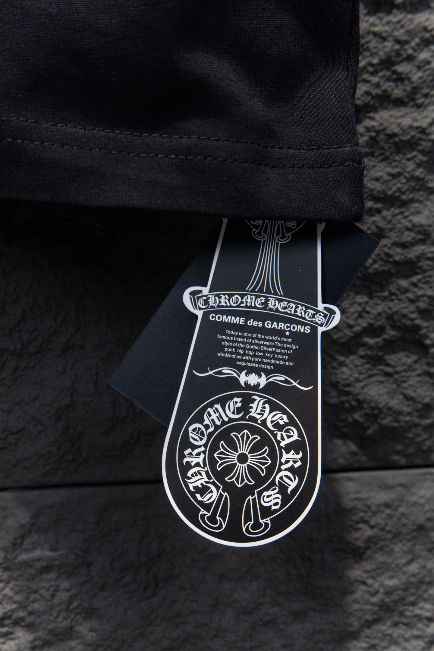
Chrome hearts 25FW 

今年大火的克罗心款太🉑️了
前幅胸口进口皮标选用ZP材料 1