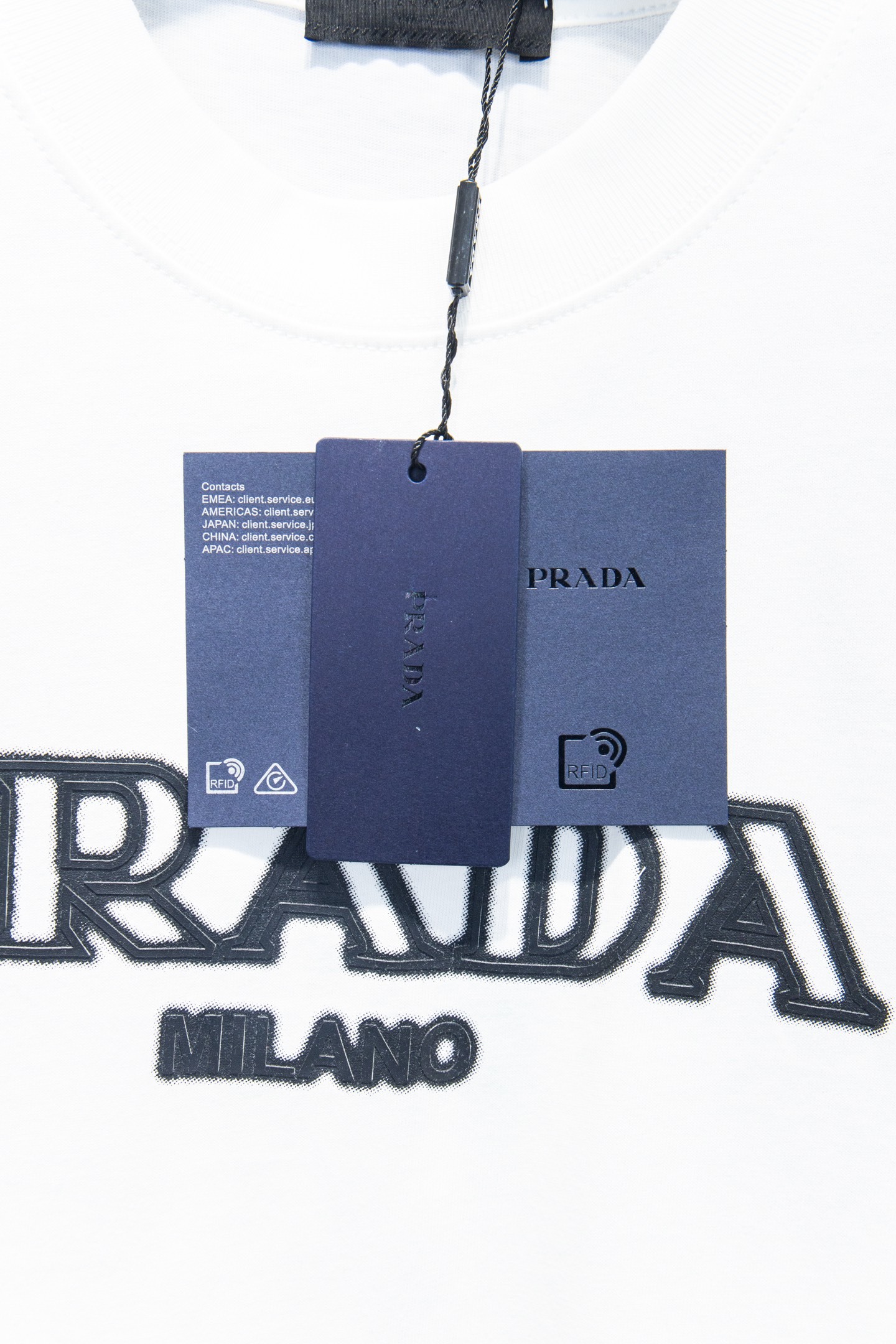 Prada • 25ss
⚠YB定织定染面料、颜色 印花、版型 辅料
面料采用进口机器织造而成,布面