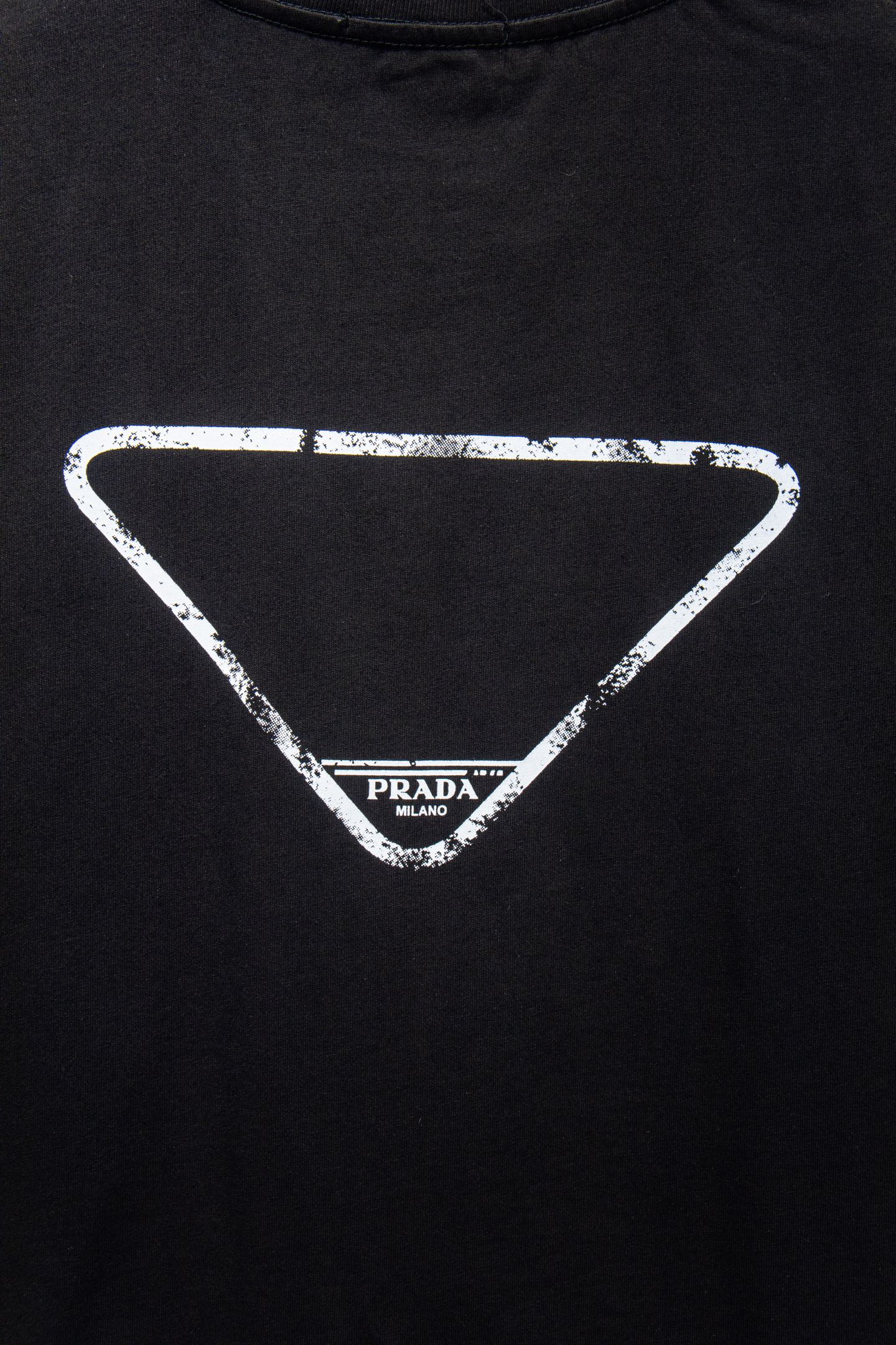 
Prada • 25ss
⚠YB定织定染面料、颜色 印花、版型 辅料

面料采用进口机器织造而成，布面