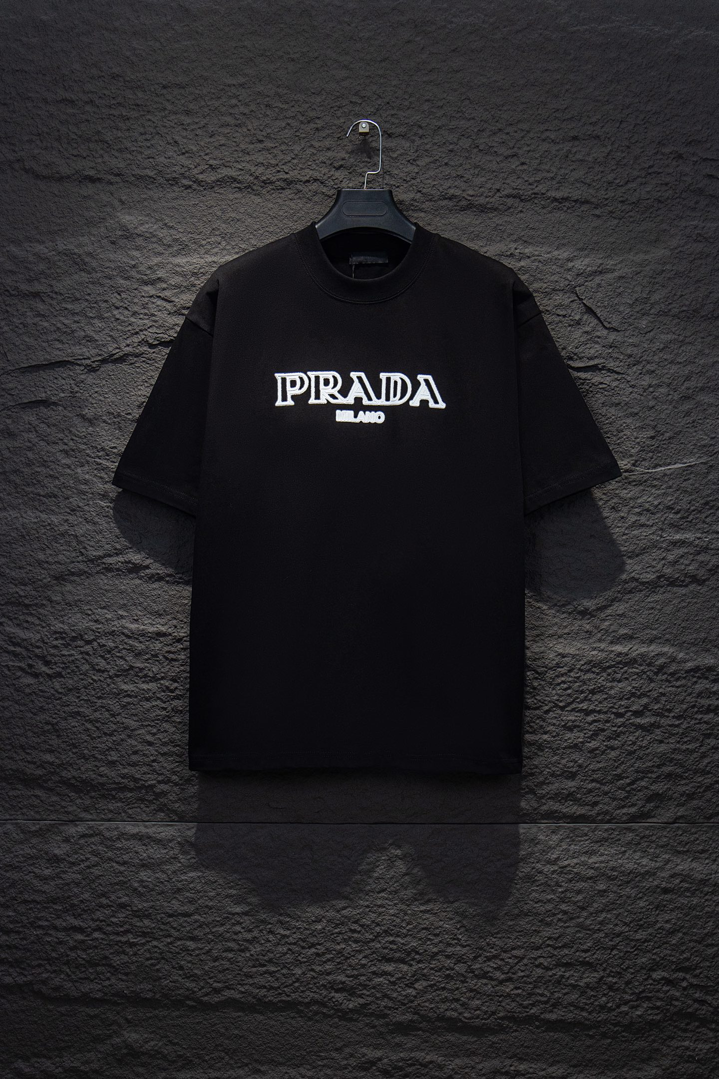 
Prada • 25ss
⚠YB定织定染面料、颜色 印花、版型 辅料

面料采用进口机器织造而成，布面