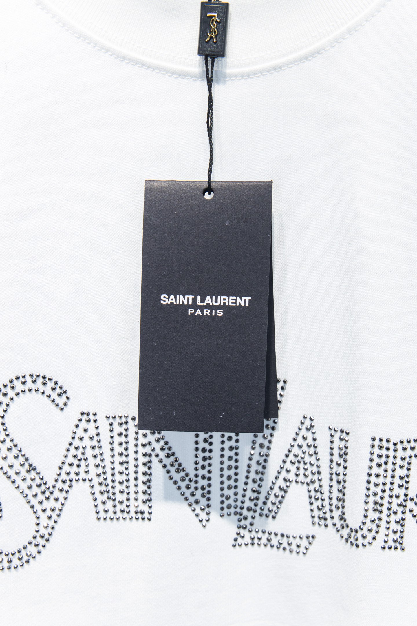 Luxury Clothing Collection: Crocon Masters Oversize Trend with Unique Diamond Elements - 图片 9