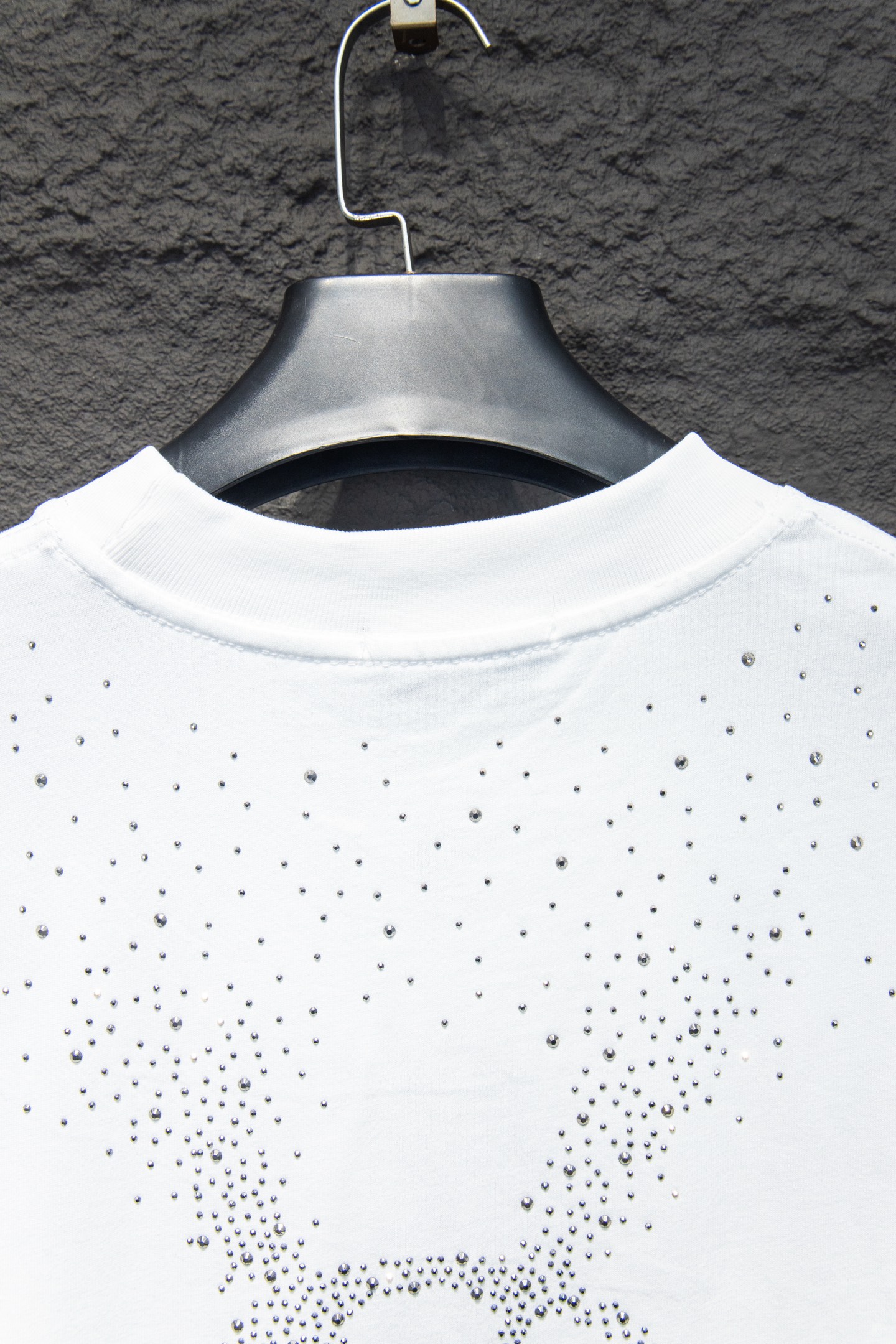 Luxury Clothing Collection: Crocon Masters Oversize Trend with Unique Diamond Elements - 图片 7