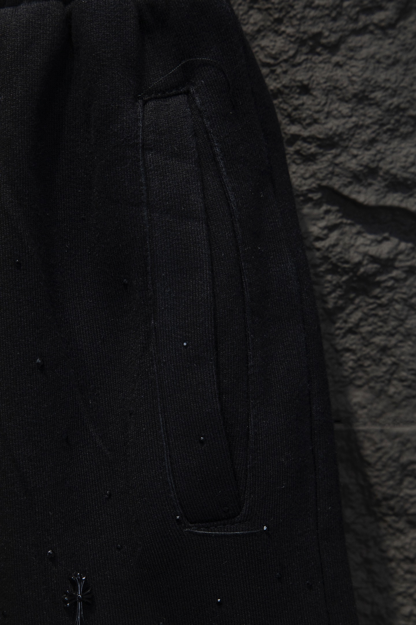 Chrome Hearts/克罗心 25ss 喷砂烫钻短裤 水洗黑