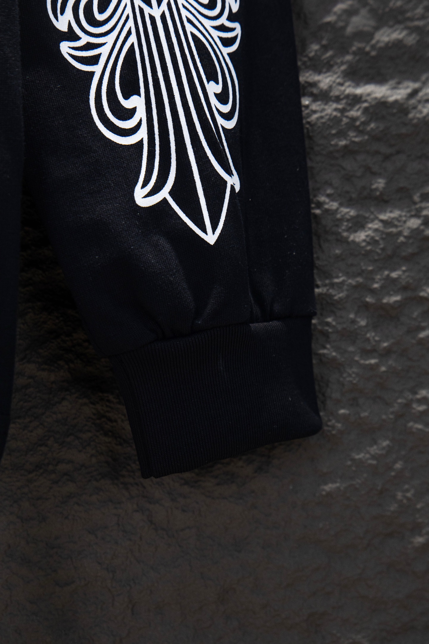 Chrome Hearts Limited Edition 300G Long Sleeve T-Shirt - High Street Fashion 10 i1758084185397 6910 0 8
