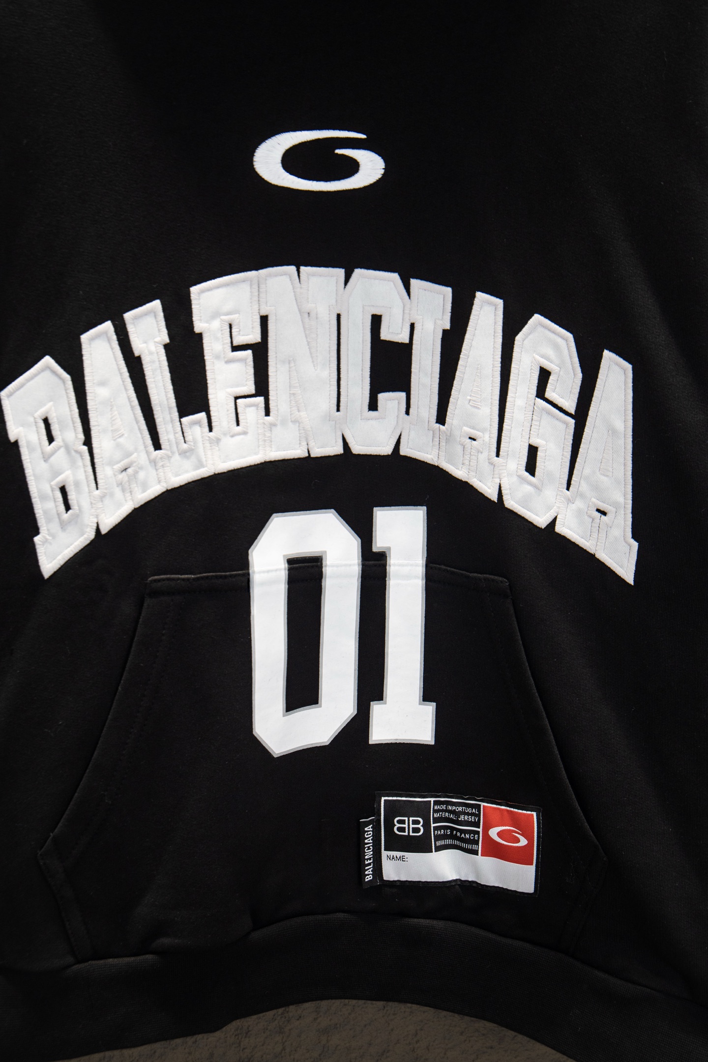 Balenciaga/巴黎世家 25ss篮球刺绣01号连帽卫衣 黑色 蓝色 紫色
