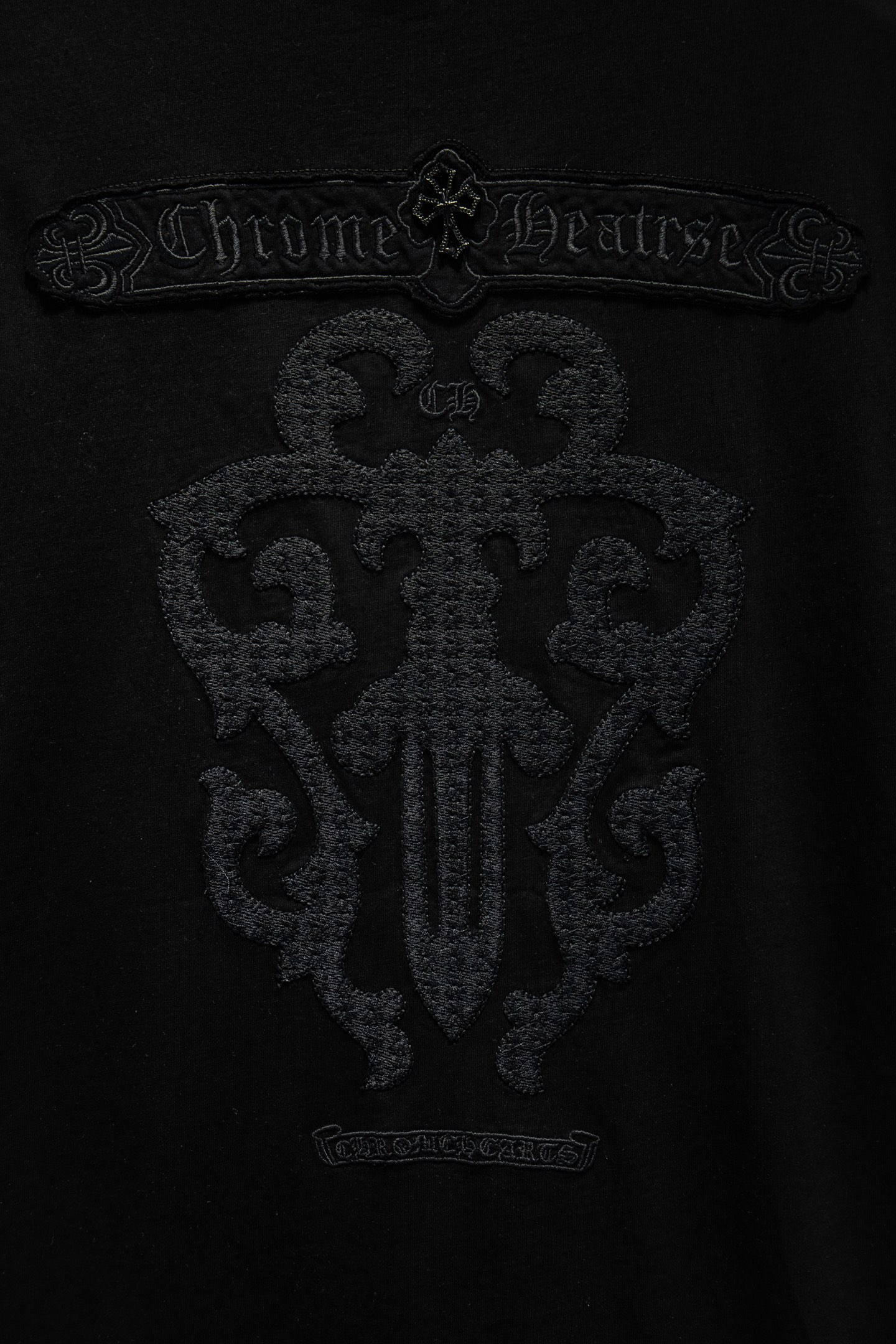 Chrome Hearts/克罗心重工做日磨破中空绣五金短袖 黑色 白色-Chinese UA Cheap High Quatity Brand Clothes Bags handbags Sneakers wholesale wholesaler seller from China Factory suppliers Fashion Clothing Shoes best Quality Beautiful Price Chrome Hearts/克罗心重工做日磨破中空绣五金短袖 黑色 白色