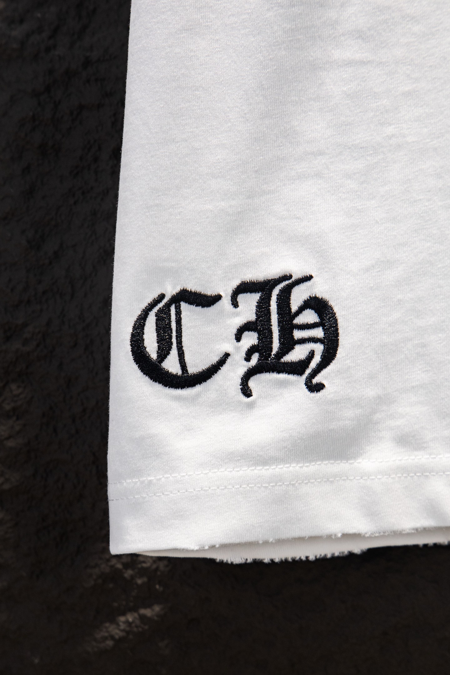 Chrome Hearts/克罗心 26ss 重工磨破贴布绣短袖-Top High Quatity Cheap Sneakers Fashion Clothing Clothes Bags handbags Shoes of all Brand wholesale With The best Quality And Beautiful Price from China Factory Chinese suppliers wholesaler seller Chrome Hearts/克罗心 26ss 重工磨破贴布绣短袖