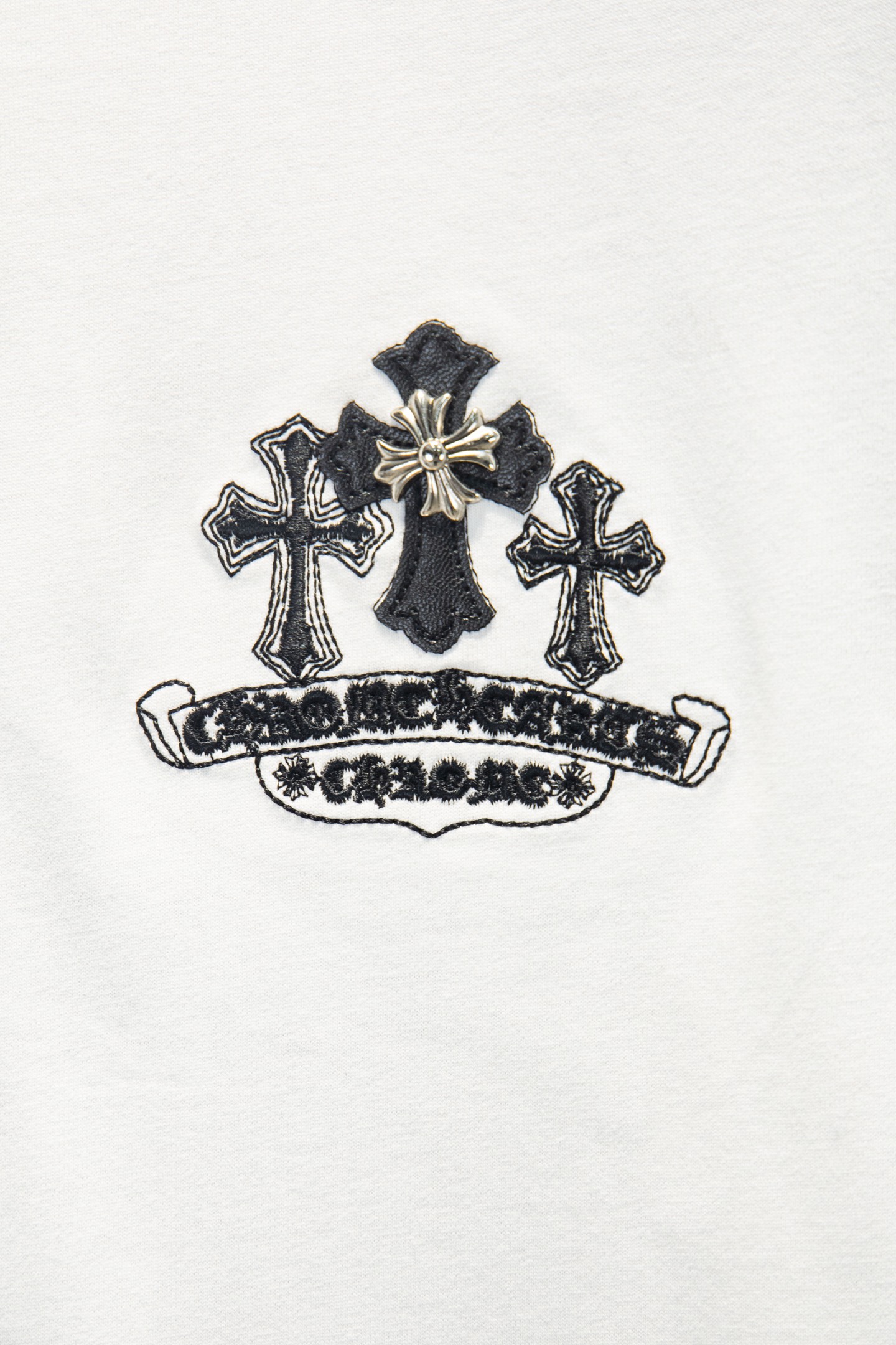 Chrome Hearts/克罗心 做旧磨破皮标绣五金短袖-Chinese UA Cheap High Quatity Brand Clothes Bags handbags Sneakers wholesale wholesaler seller from China Factory suppliers Fashion Clothing Shoes best Quality Beautiful Price Chrome Hearts/克罗心 做旧磨破皮标绣五金短袖