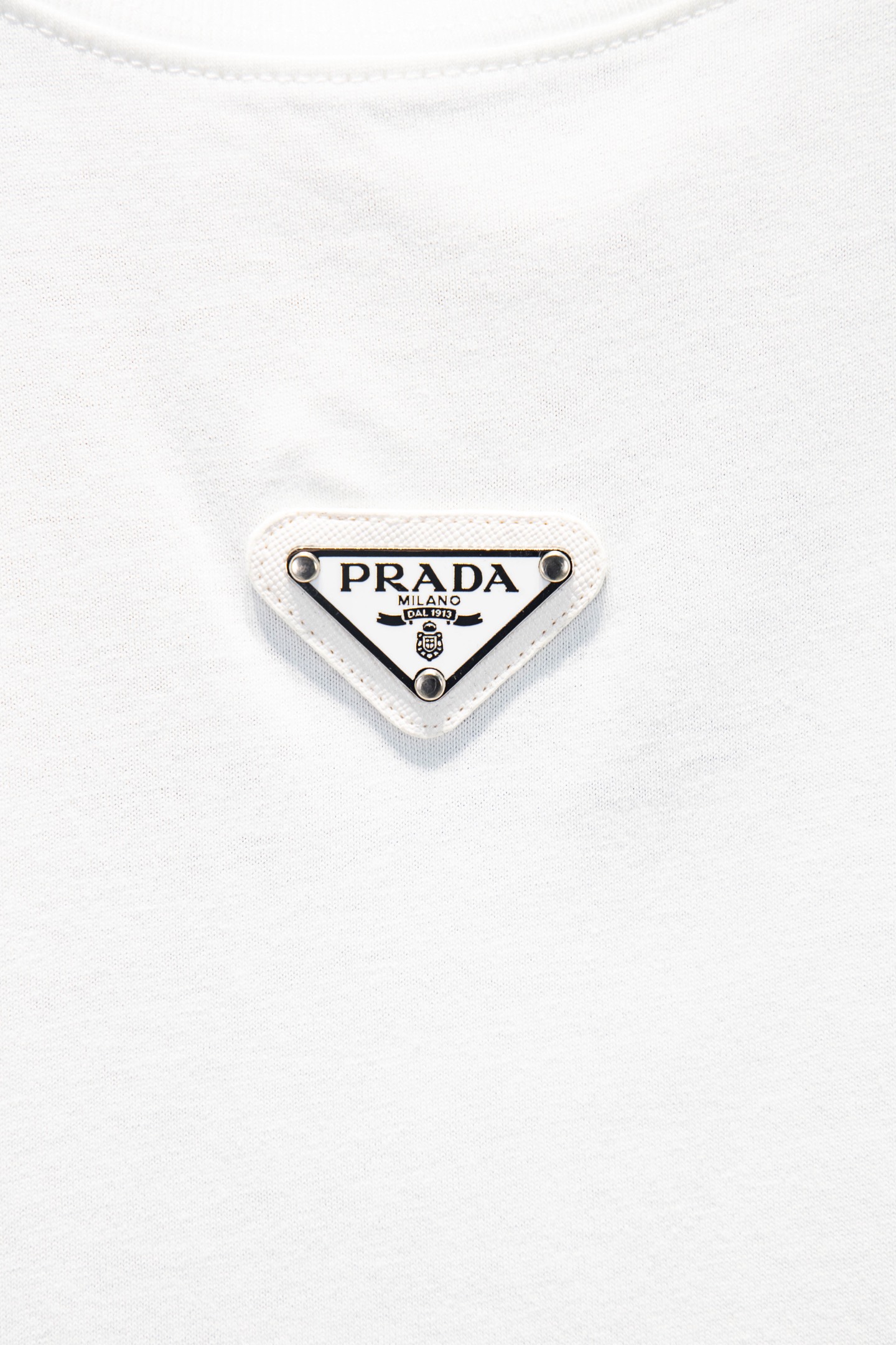 Prada/普拉达 26ss 拼接五金拉链短袖 黑色 白色-Top High Quatity Cheap Sneakers Fashion Clothing Clothes Bags handbags Shoes of all Brand wholesale With The best Quality And Beautiful Price from China Factory Chinese suppliers wholesaler seller Prada/普拉达 26ss 拼接五金拉链短袖 黑色 白色