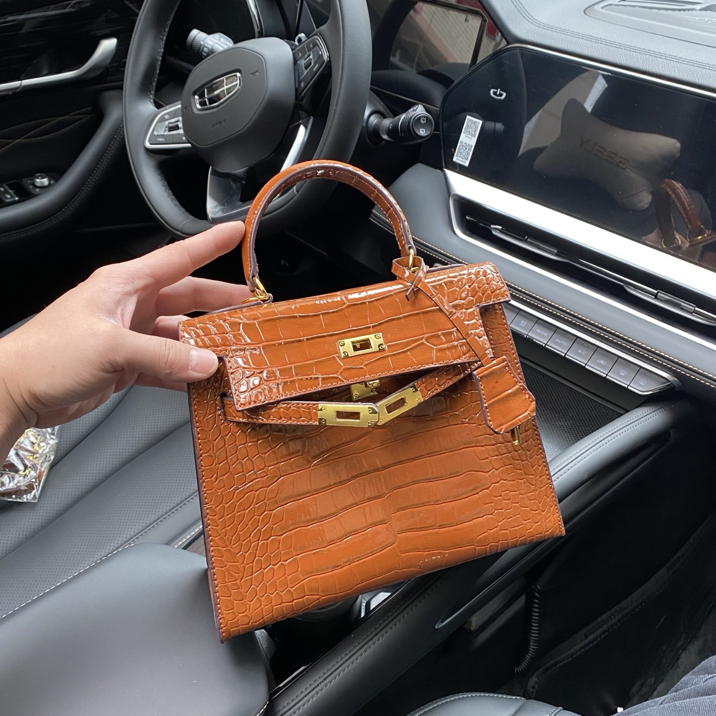KL-25 cocodrilo (hebilla dorada) marrón en stock ☀️☀️☀️