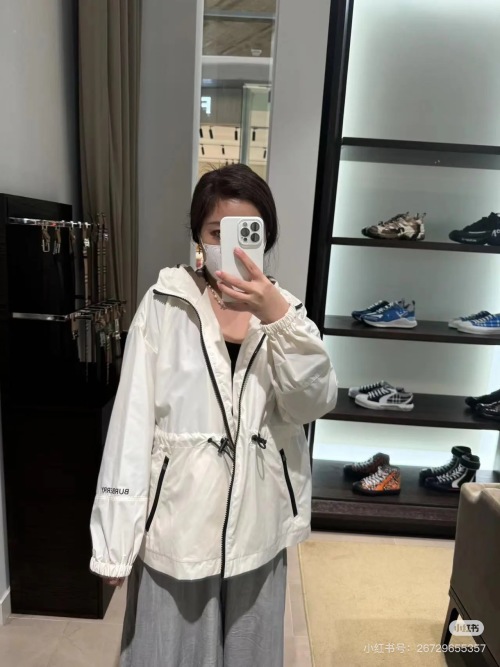 Burberry Lightweight Nylon Hooded Jacket - Stylish Windbreaker for Women 1 Burberry Lightweight Nylon Hooded Jacket - Stylish Windbreaker for Women