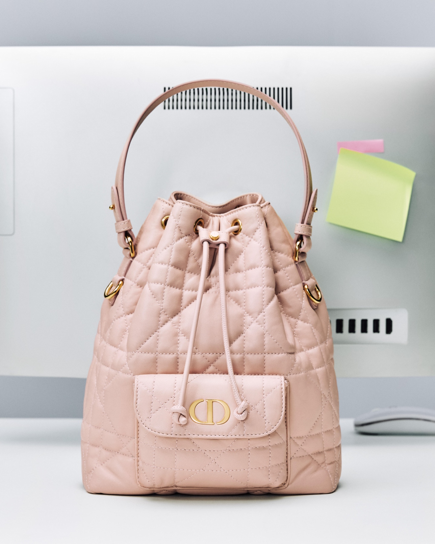 Bolso cubo caro pequeño colorete polvo, enviado a fin de mes‼ ️ tamaño: 20*9*24cm p00316600980