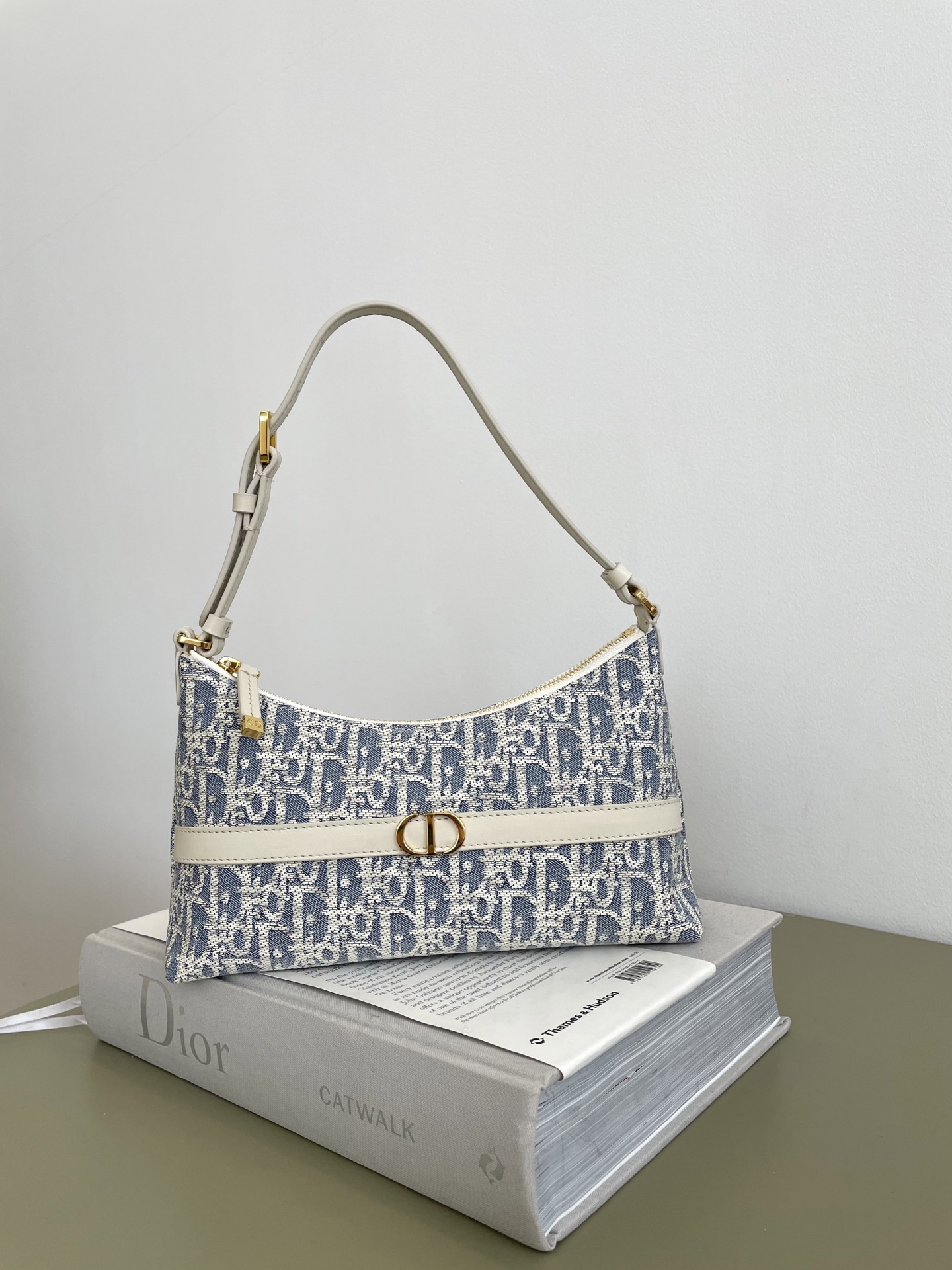Serie Miss Caro rafia