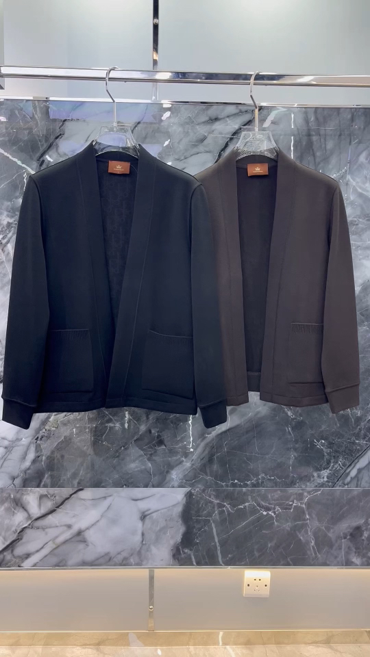 2025🔱秋冬最新款式⚜️【正常收身版型】定制天丝绵羊毛6合1混纺面料独家首发🏆现货供应📣码数M-4XL