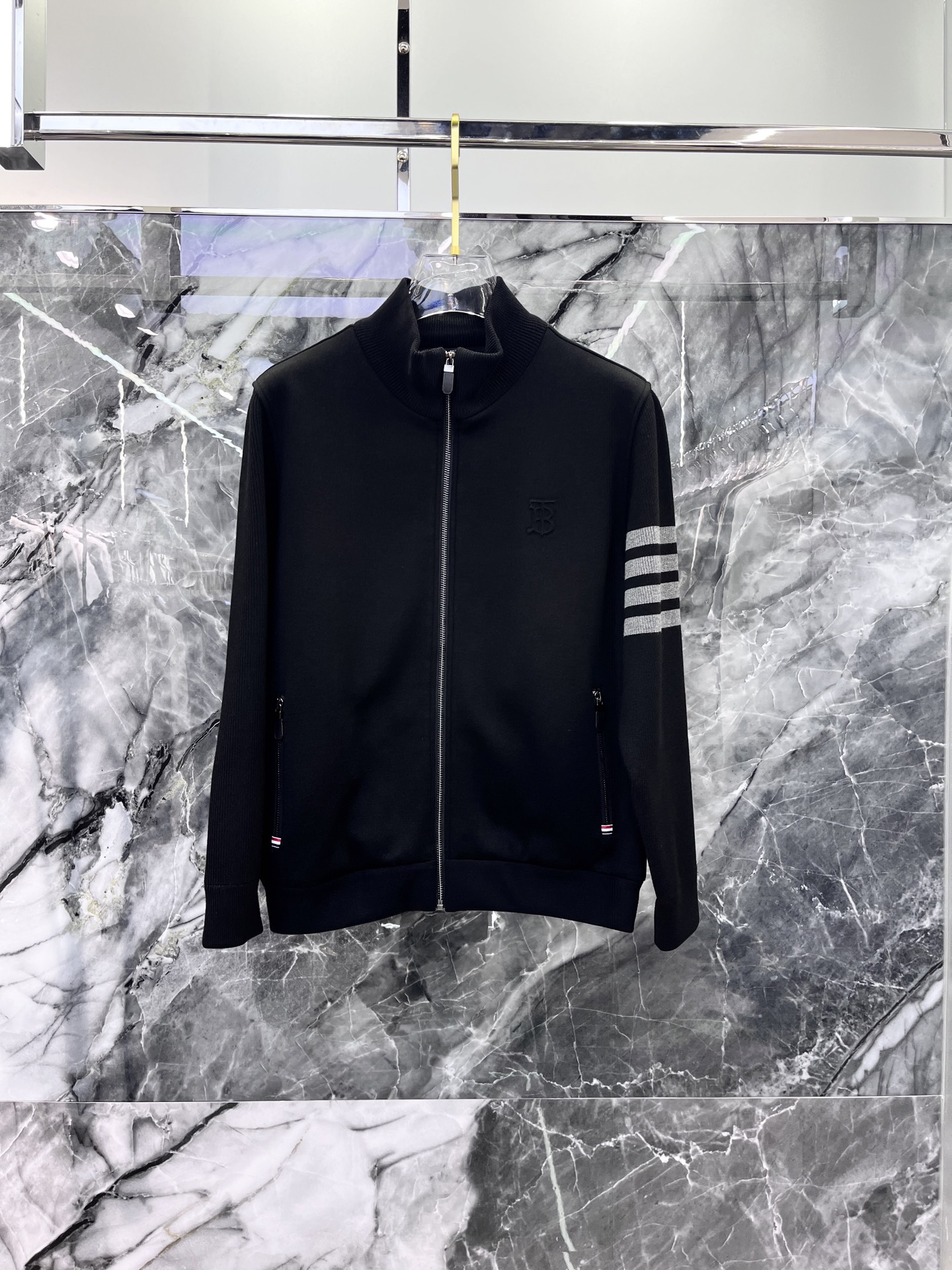 2025🔱秋冬最新款式⚜️【正常收身版型】定制天丝绵羊毛6合1混纺面料独家首发🏆现货供应📣码数M-4XL