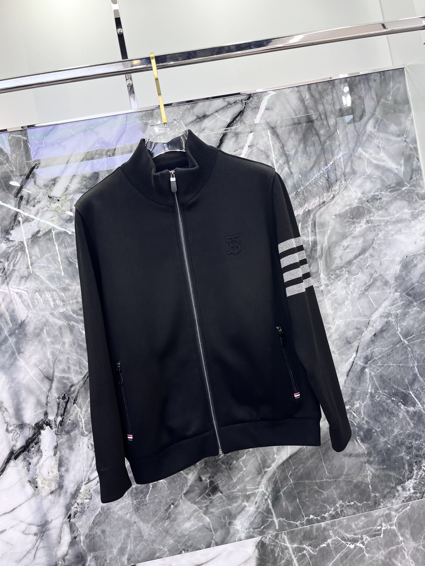 2025🔱秋冬最新款式⚜️【正常收身版型】定制天丝绵羊毛6合1混纺面料独家首发🏆现货供应📣码数M-4XL