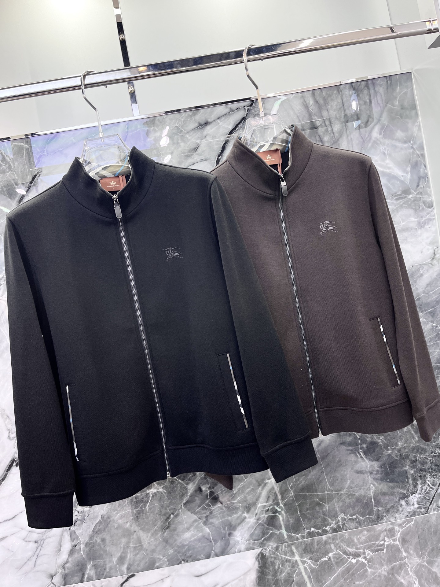 2025🔱秋冬最新款式⚜️【正常收身版型】定制天丝绵羊毛6合1混纺面料独家首发🏆现货供应📣码数M-4XL